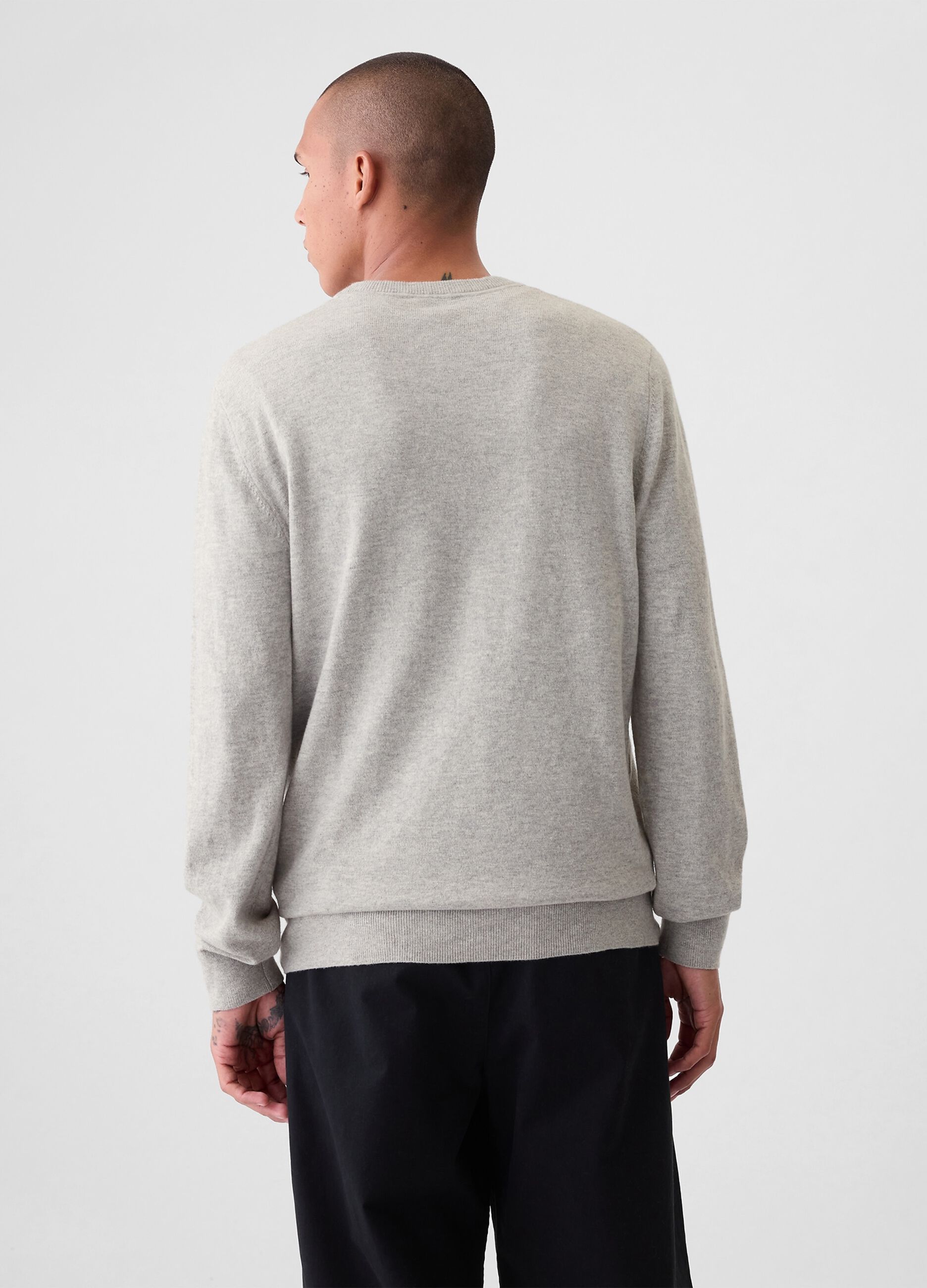 Pullover con scollo rotondo_2