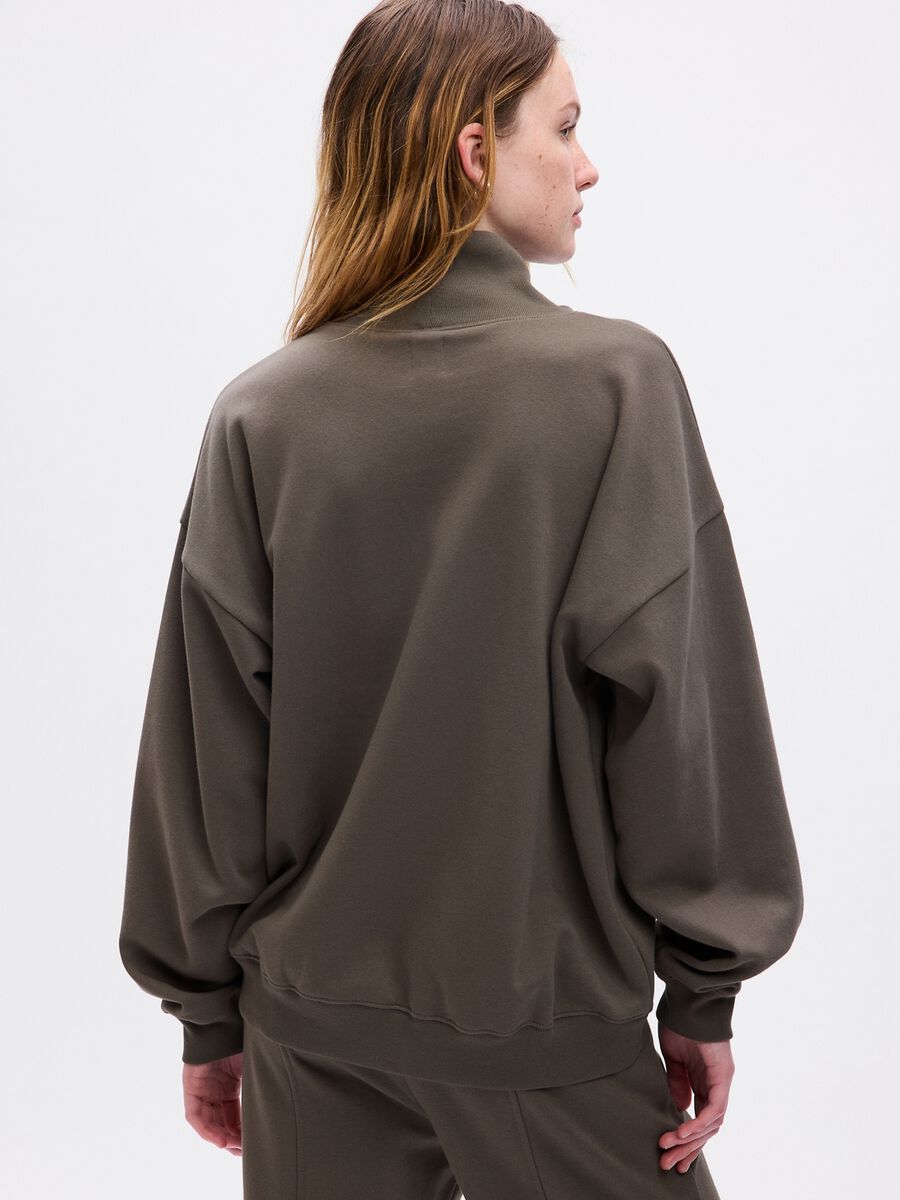 Felpa oversize a collo alto con stampa logo Donna_1