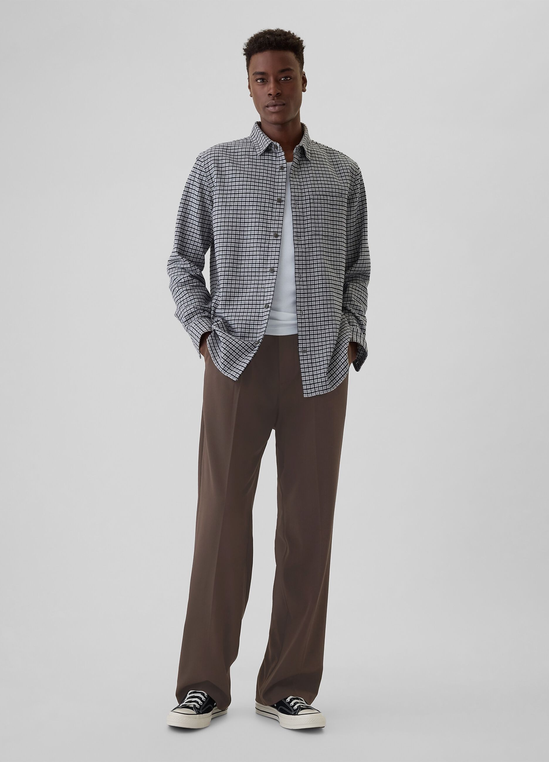 Pantaloni loose fit con pinces