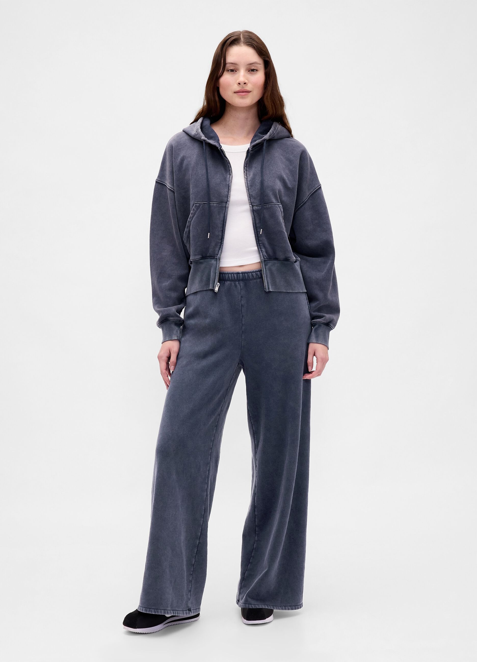 Grey hoodie with zip