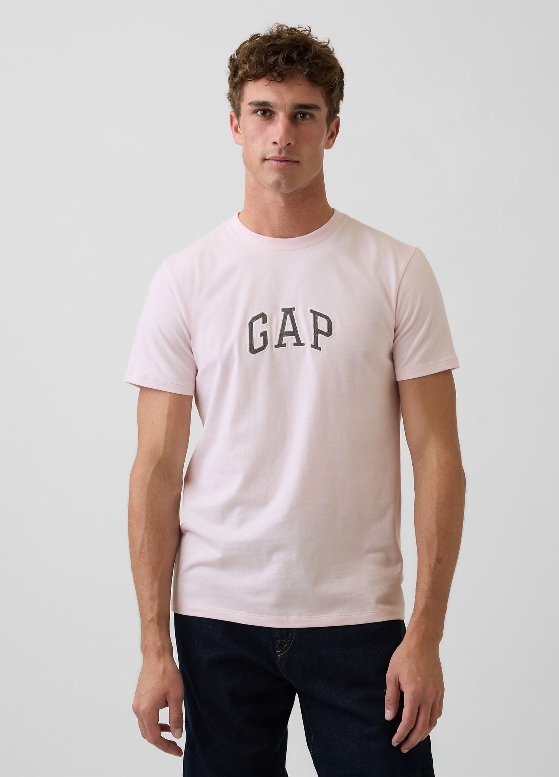 T-shirt in puro cotone con logo GAP a maniche corte