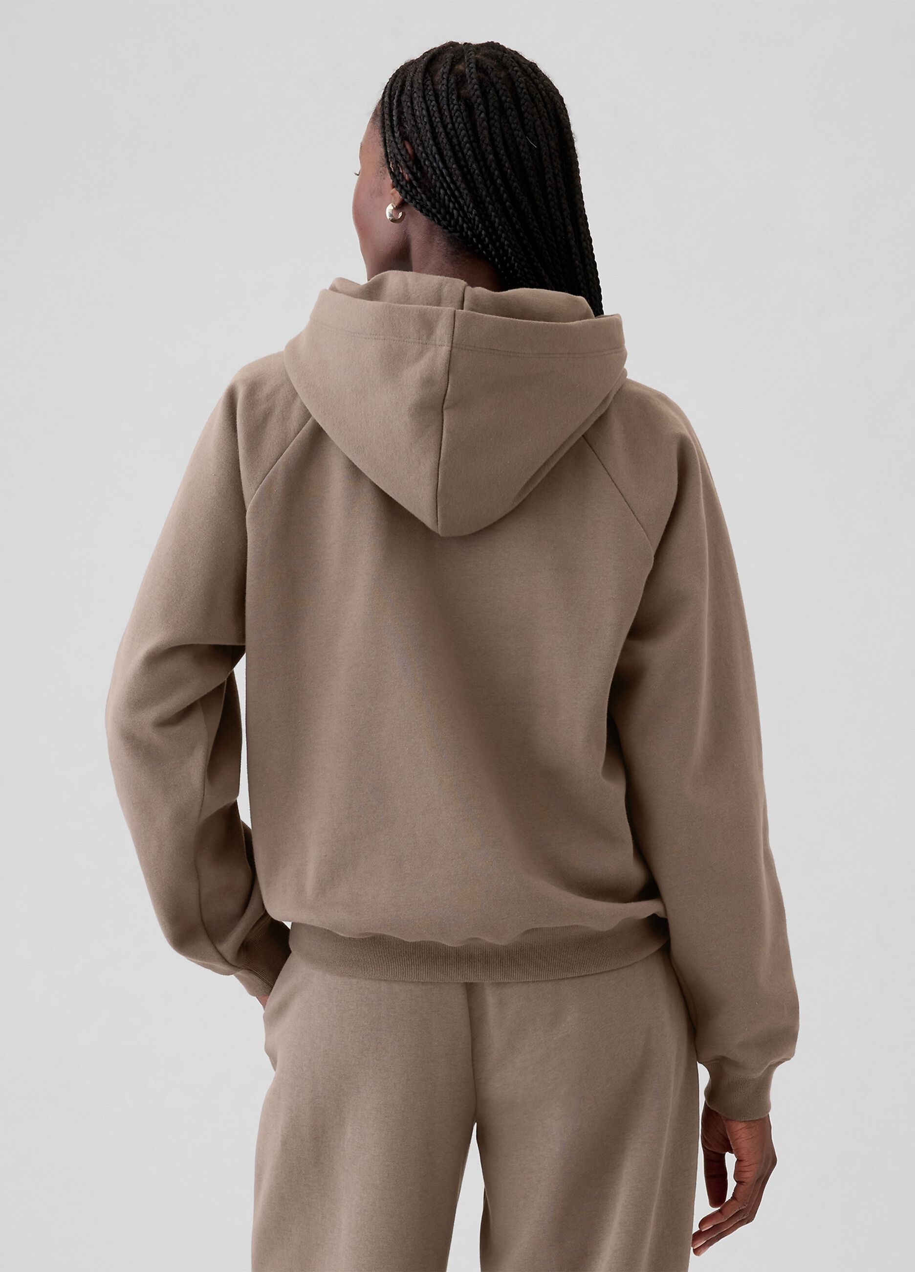 Felpa con cappuccio maniche raglan_2