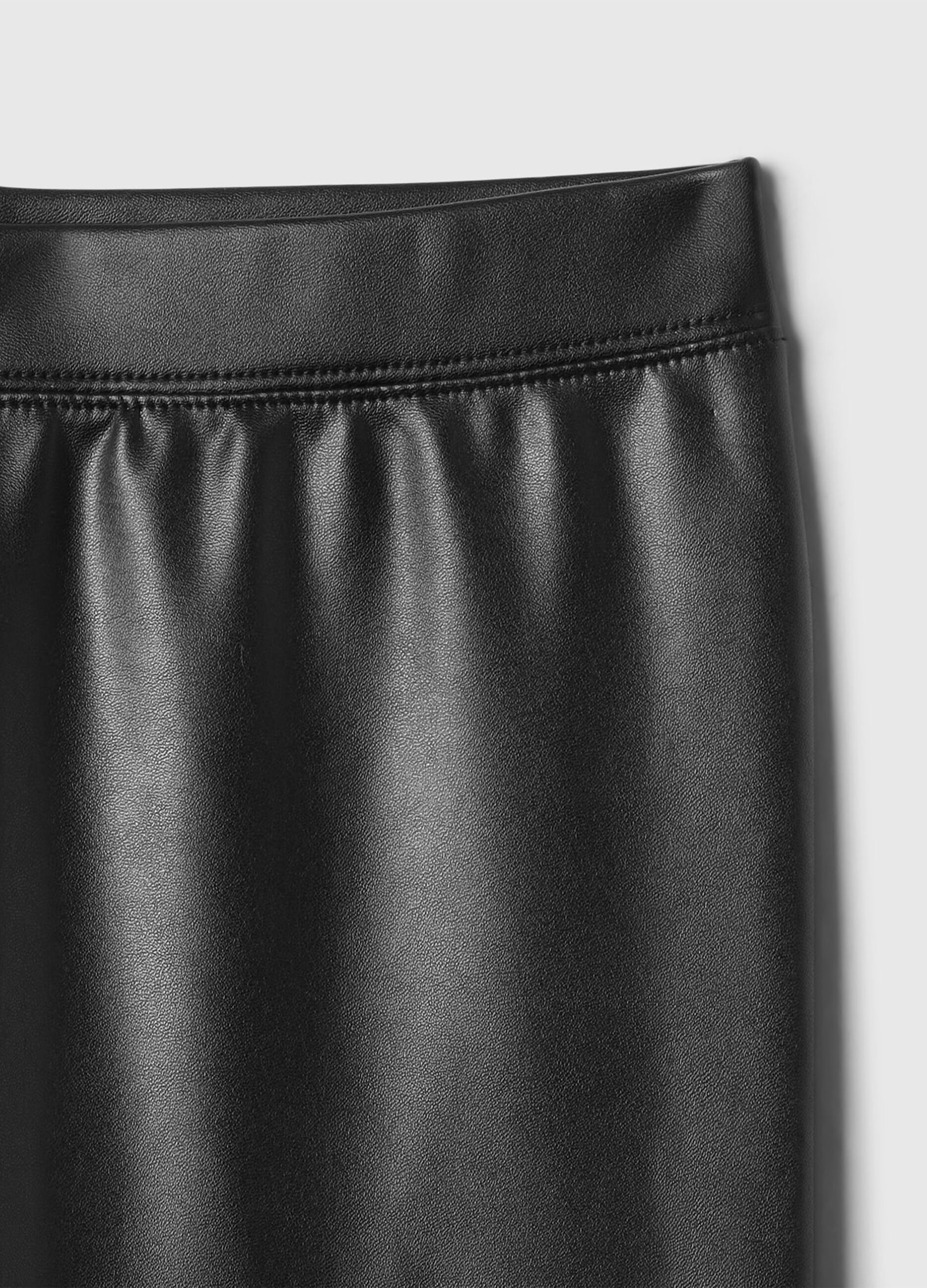 Slim-fit trousers in shiny fabric_4