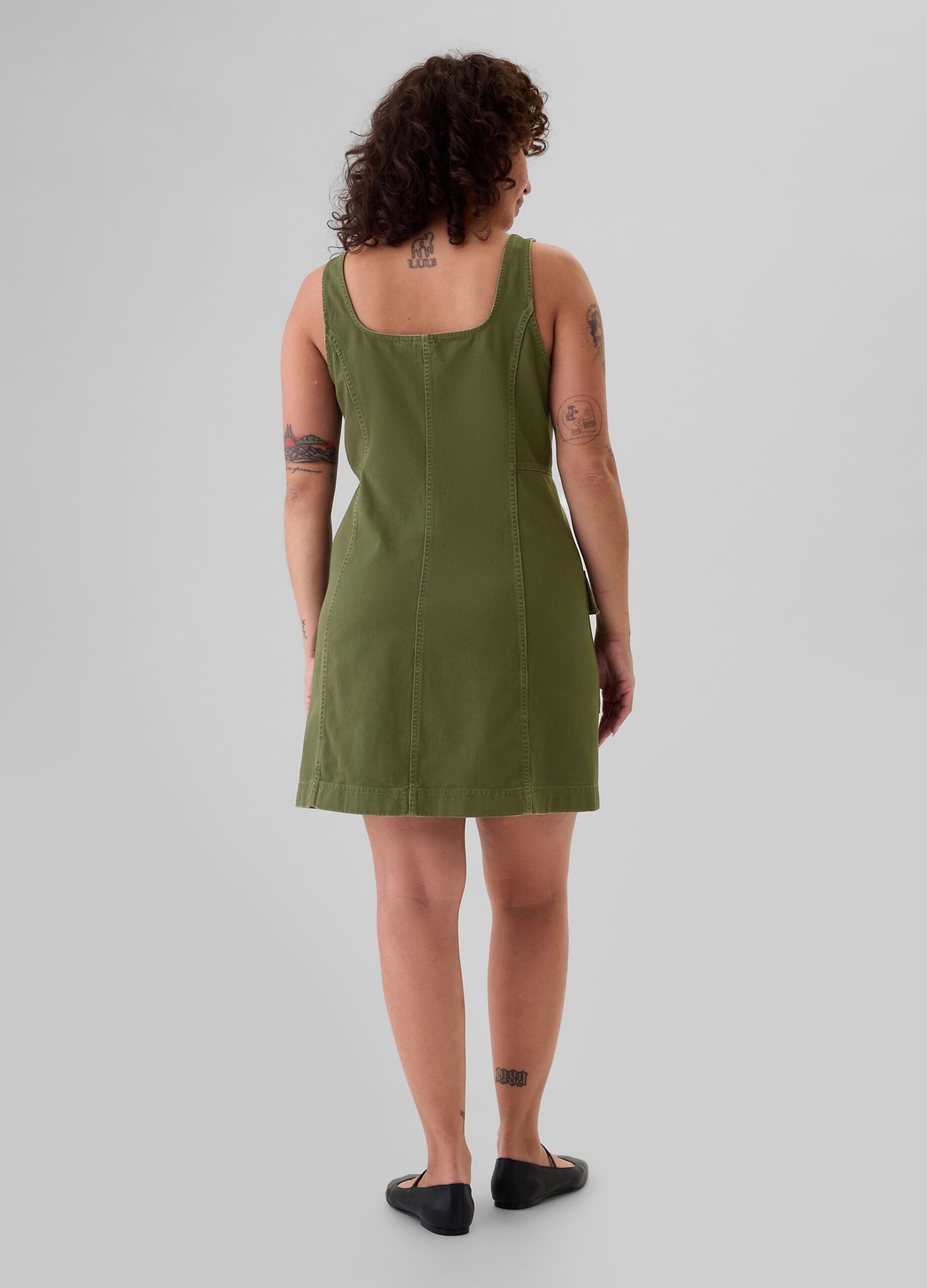 Short utility dress with buttons_4