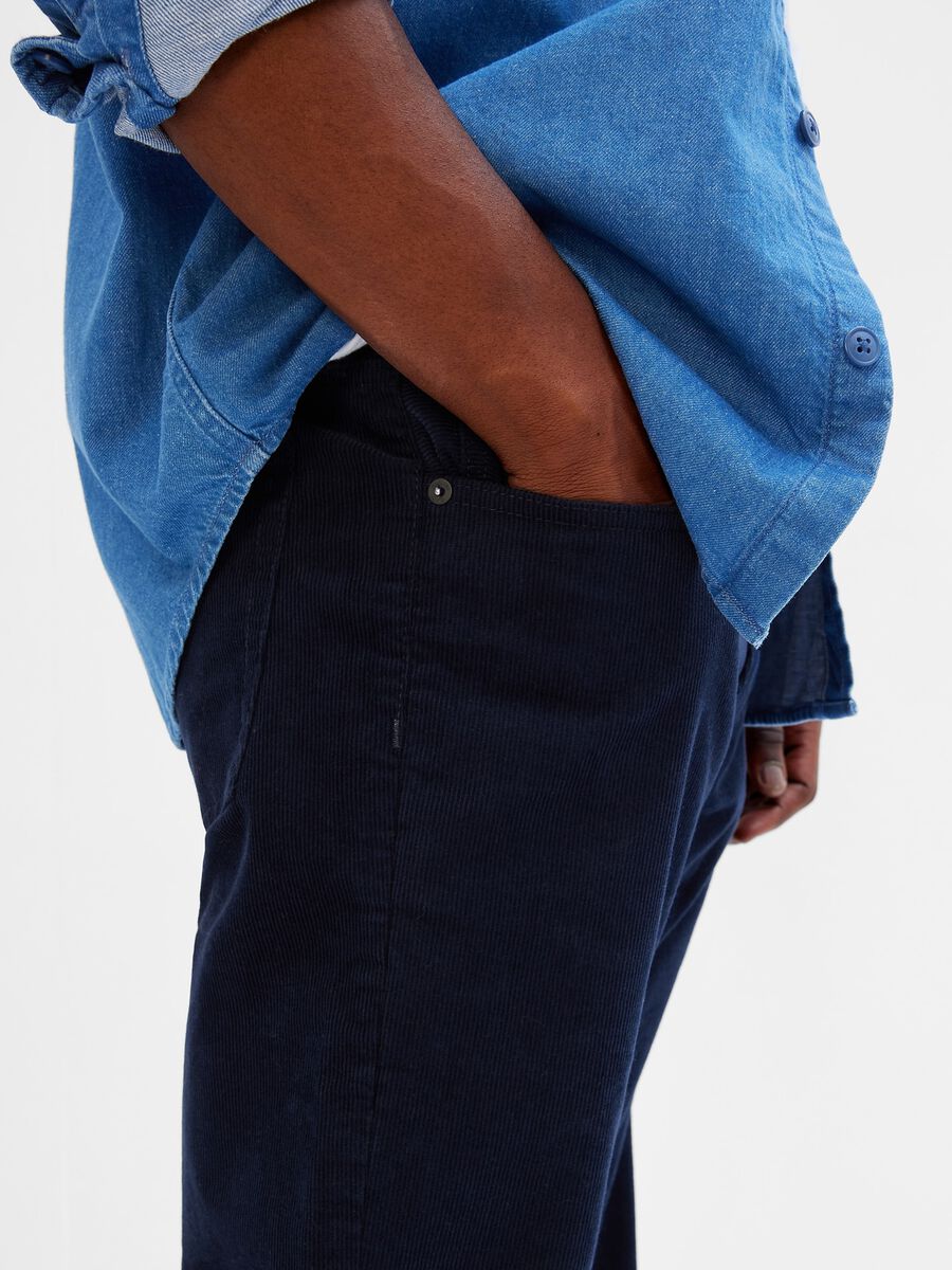 Slim-fit jeans in stretch corduroy Man_1