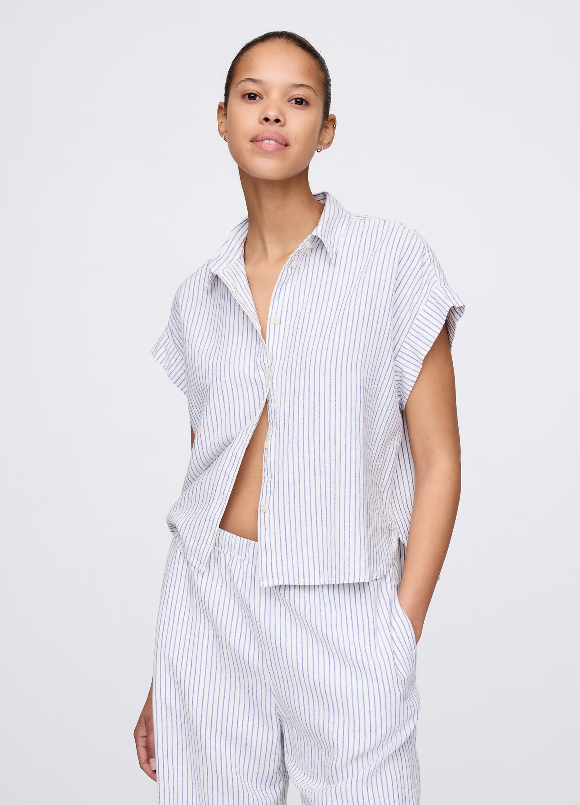 Camicia a righe bianche e azzurre in lino e viscosa