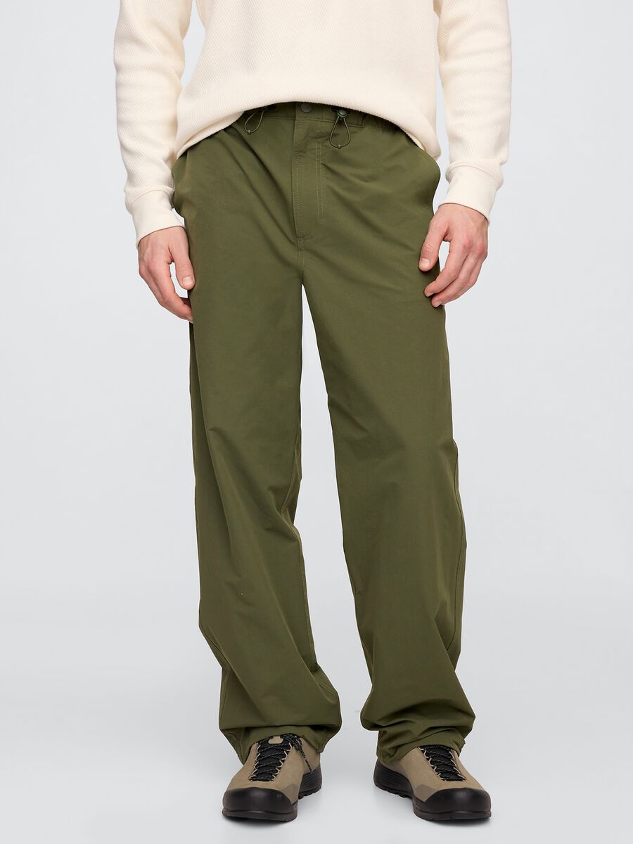 Pantaloni regular verdi Gap Uomo_1