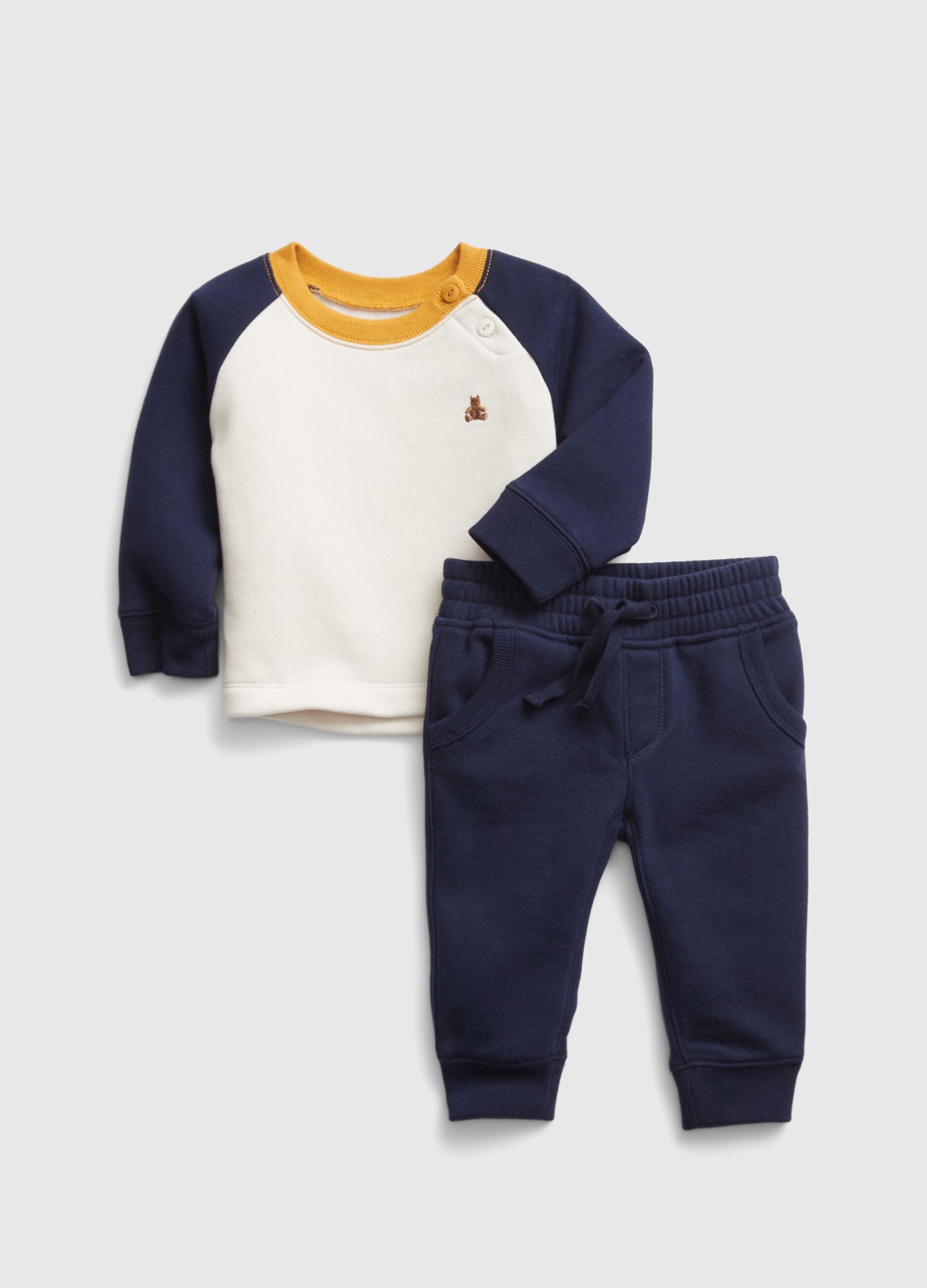 Plush jogging set with teddy bear embroidery