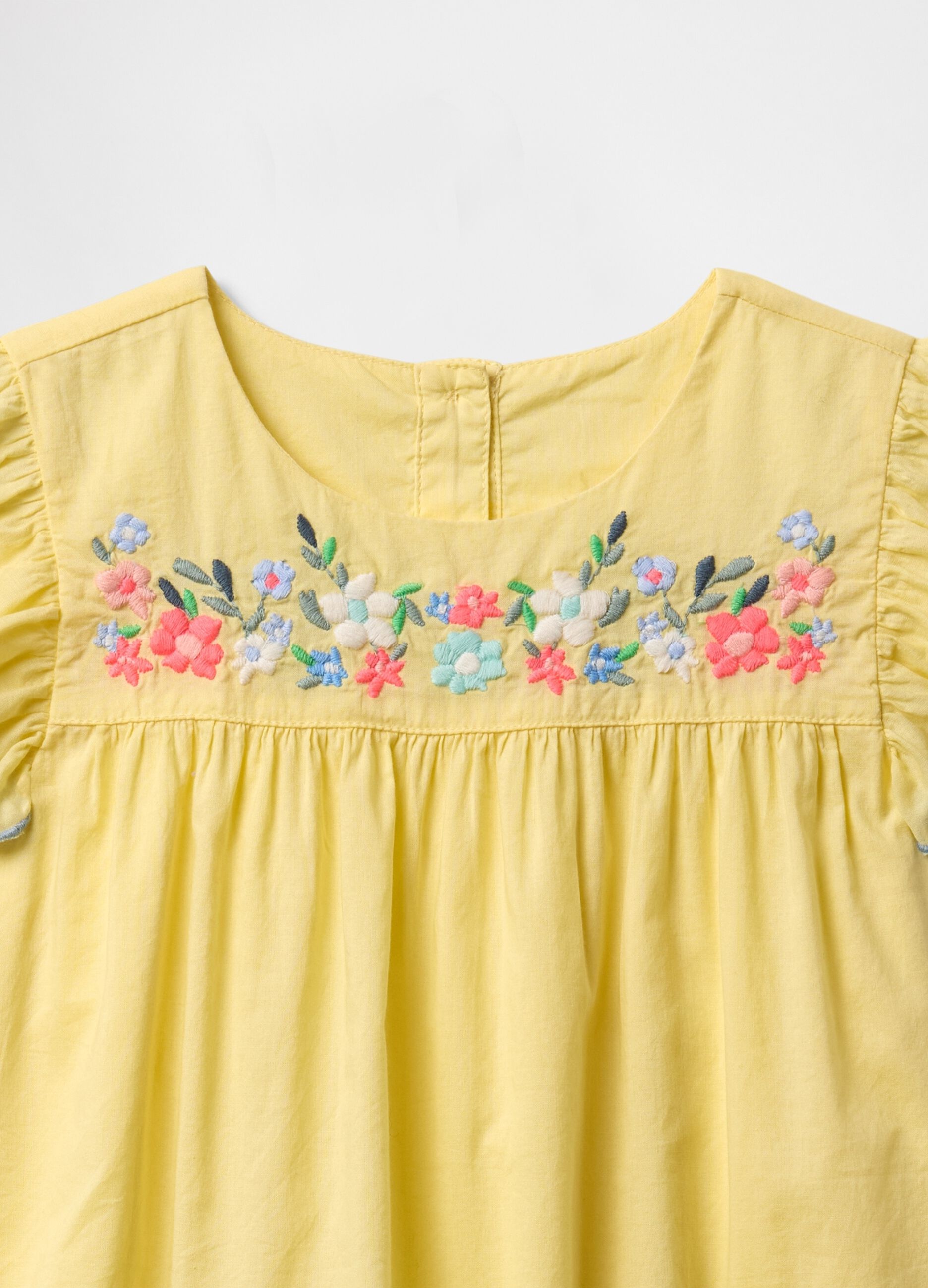 Set giallo in puro cotone con ricami floreali GAP Kids_1