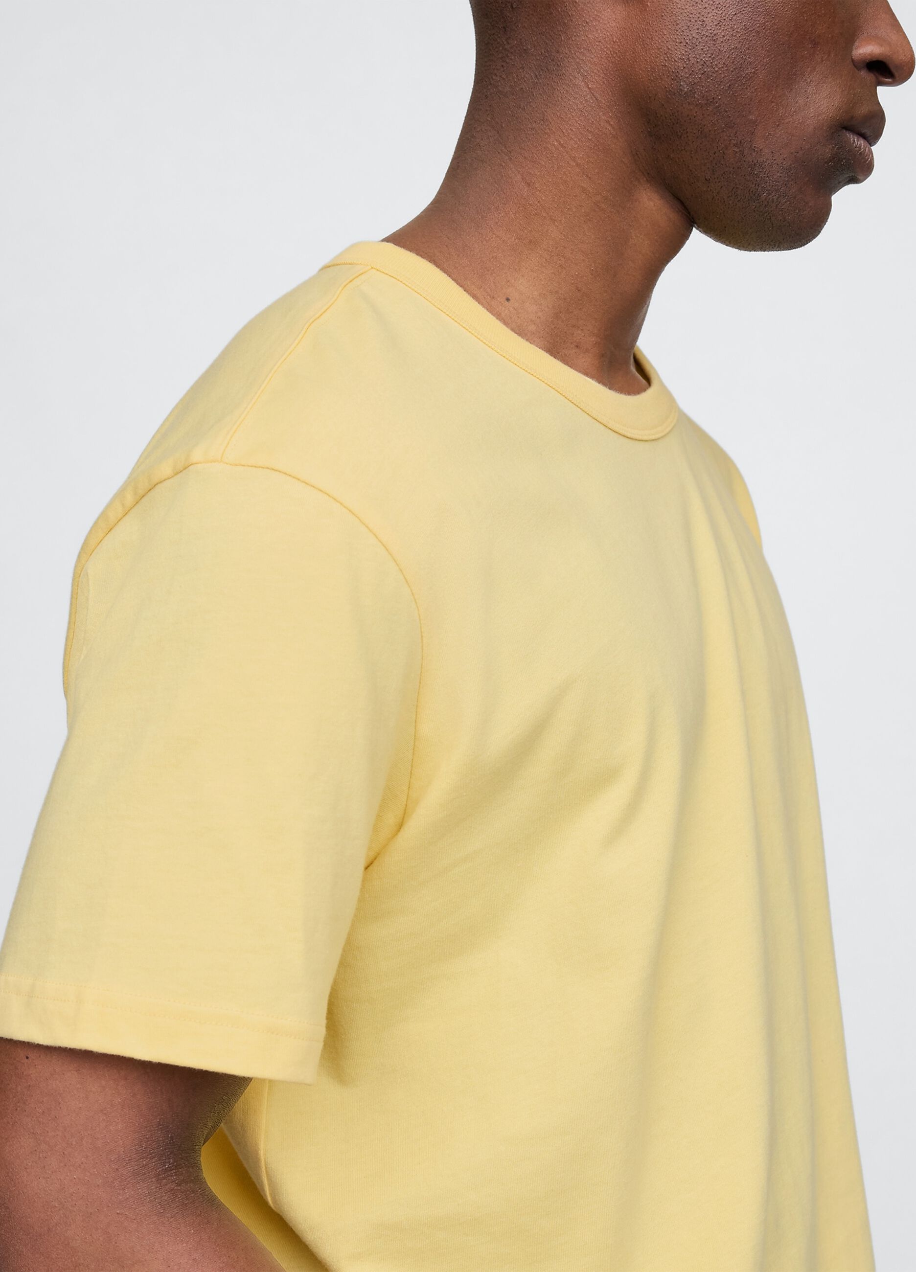 T-shirt a maniche corte gialla in cotone_3