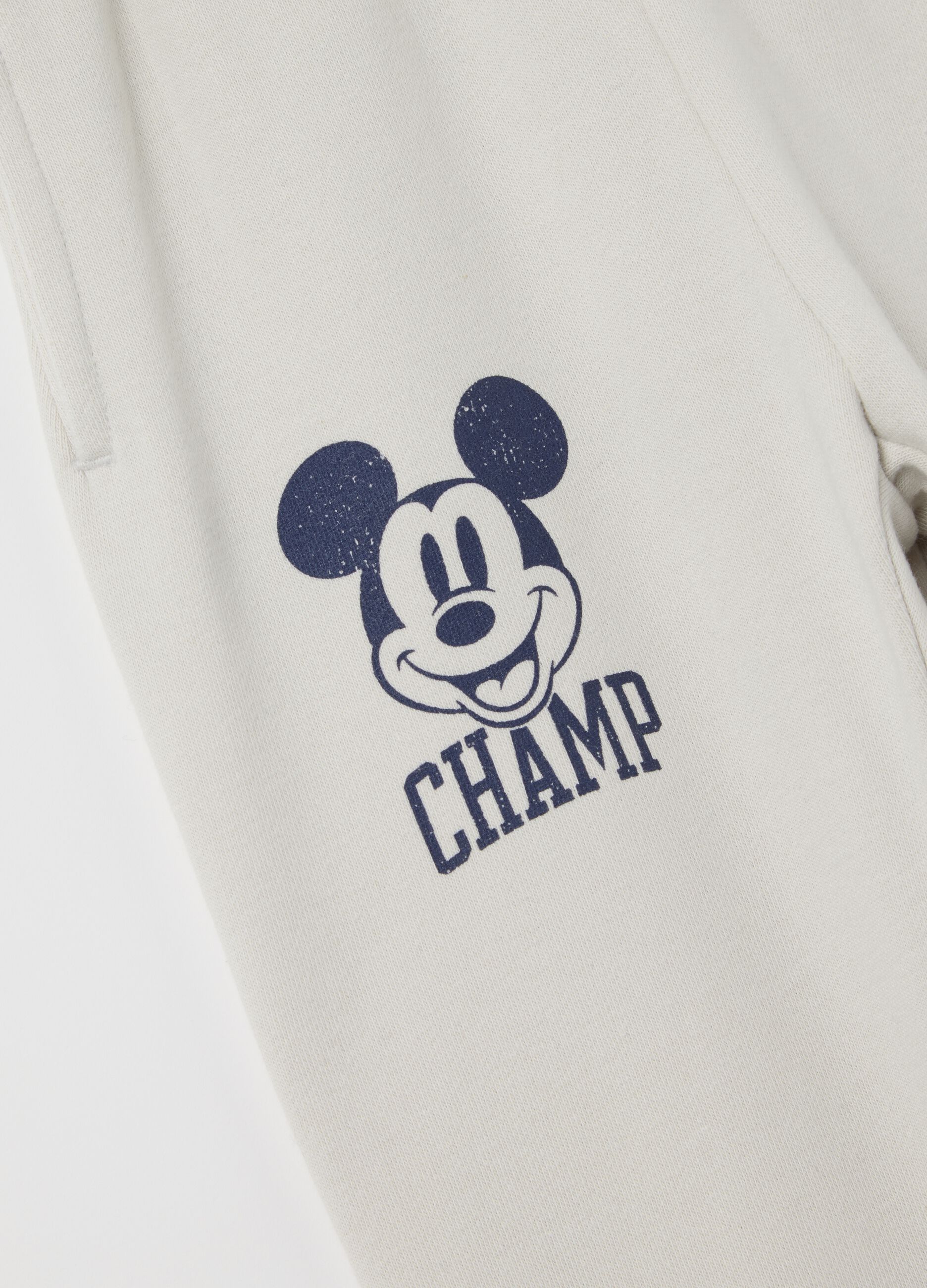 Pantaloni jogger beige con stampa Mickey Gap Kids_3