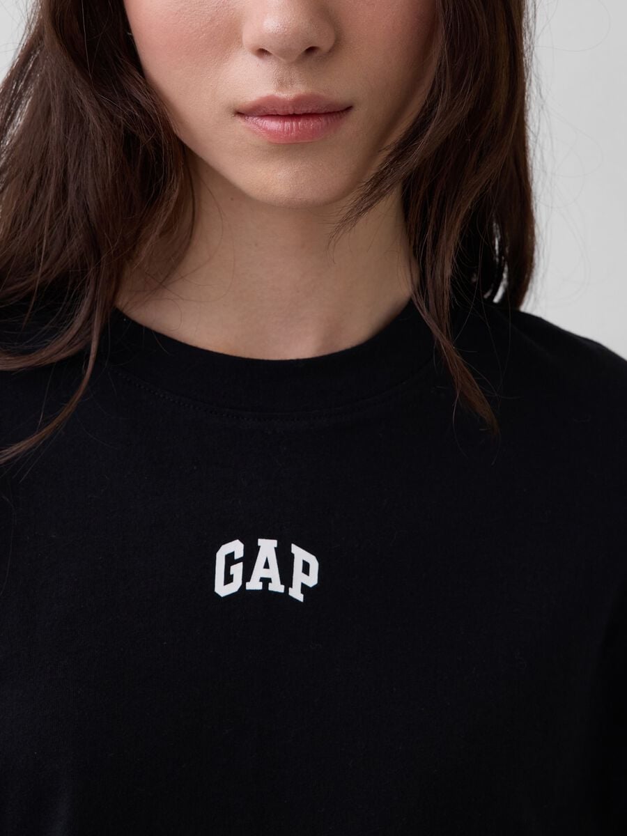 T-shirt in puro cotone a maniche corte con logo GAP Donna_3