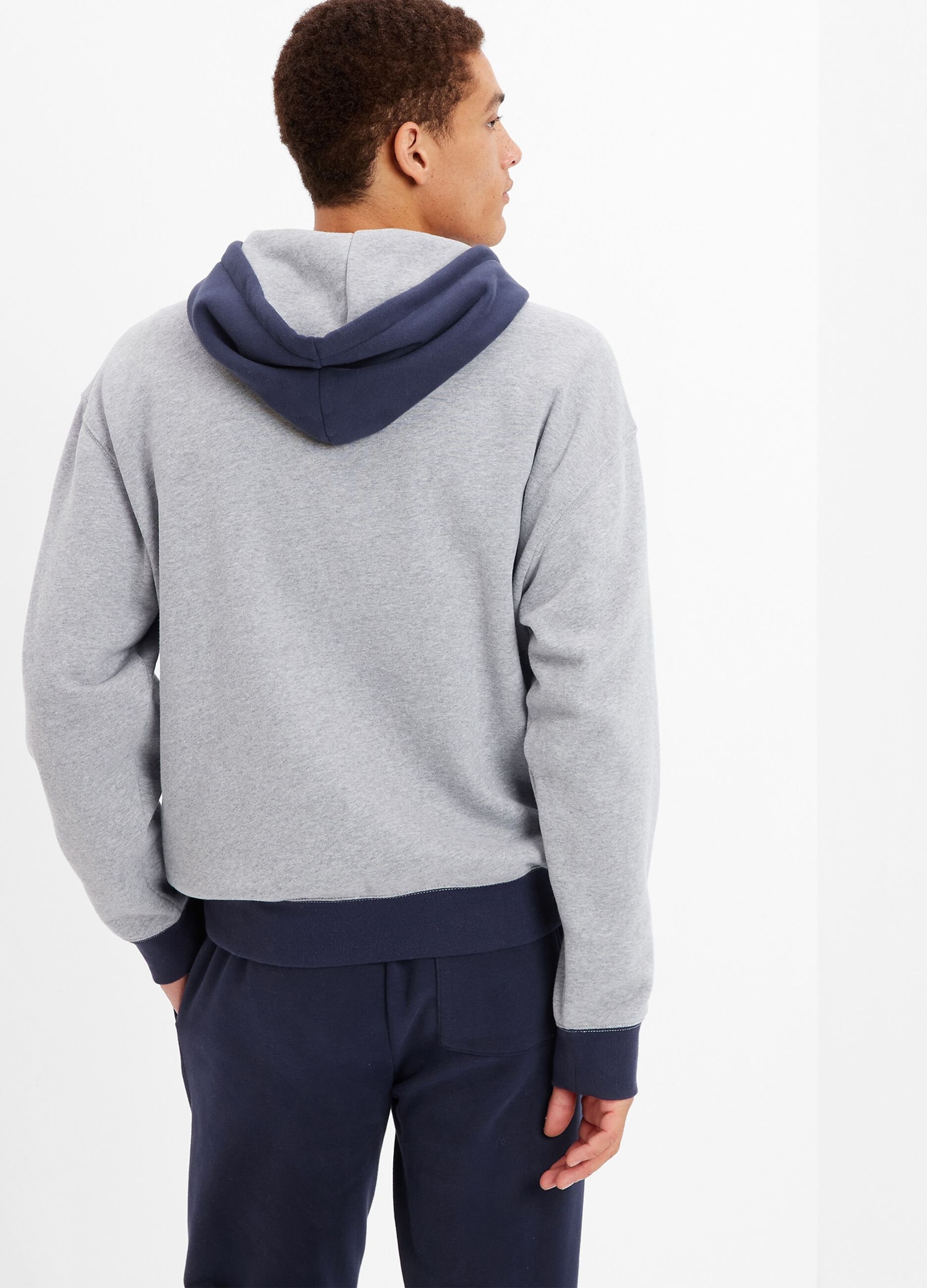 Hoodie with contrasting edging_1