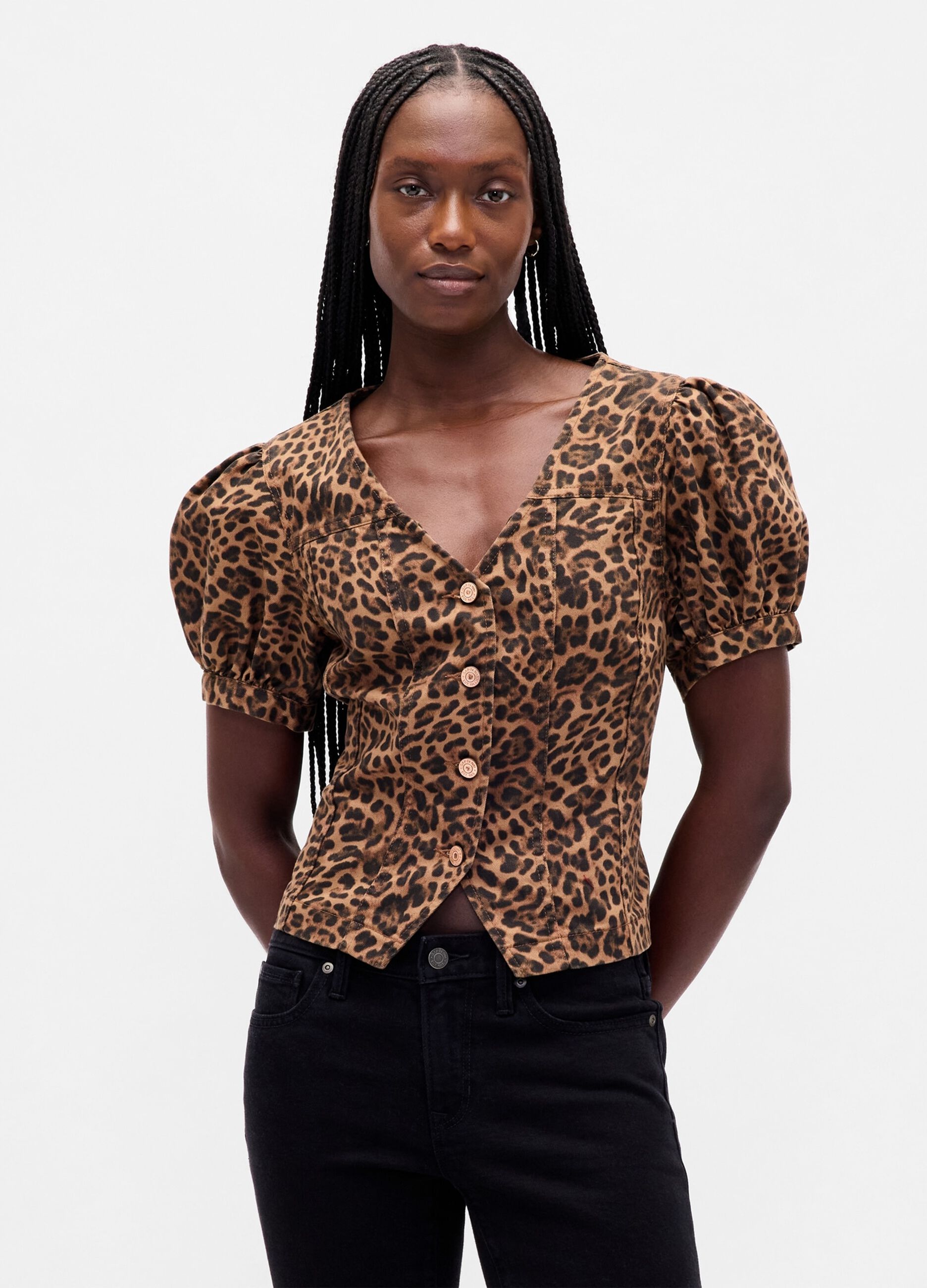 Camicia marrone con stampa leopardata a maniche corte_1