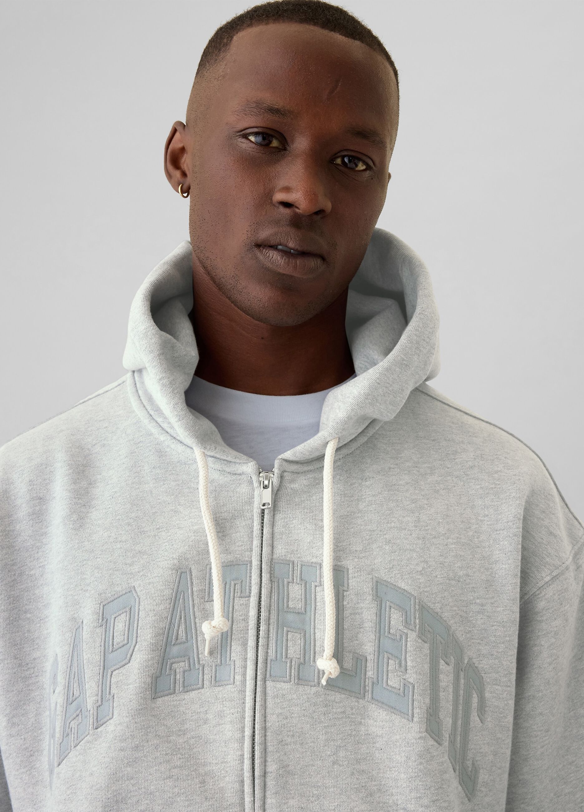 Full-zip con cappuccio e ricamo logo_3