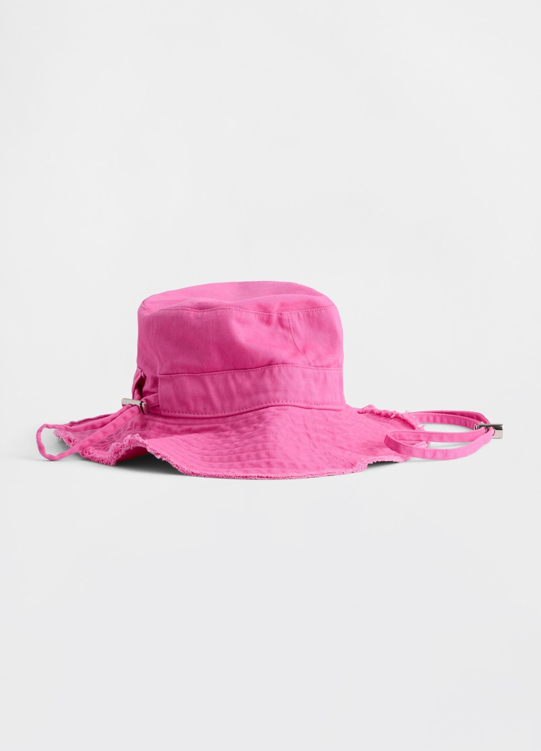 Cappello bucket con laccetto