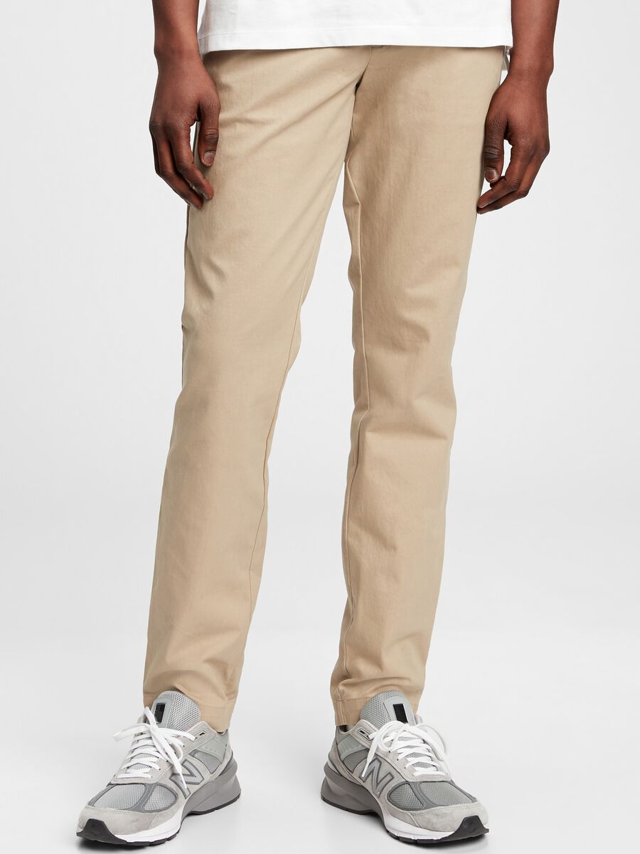 Skinny-fit chino trousers in stretch cotton Man_0