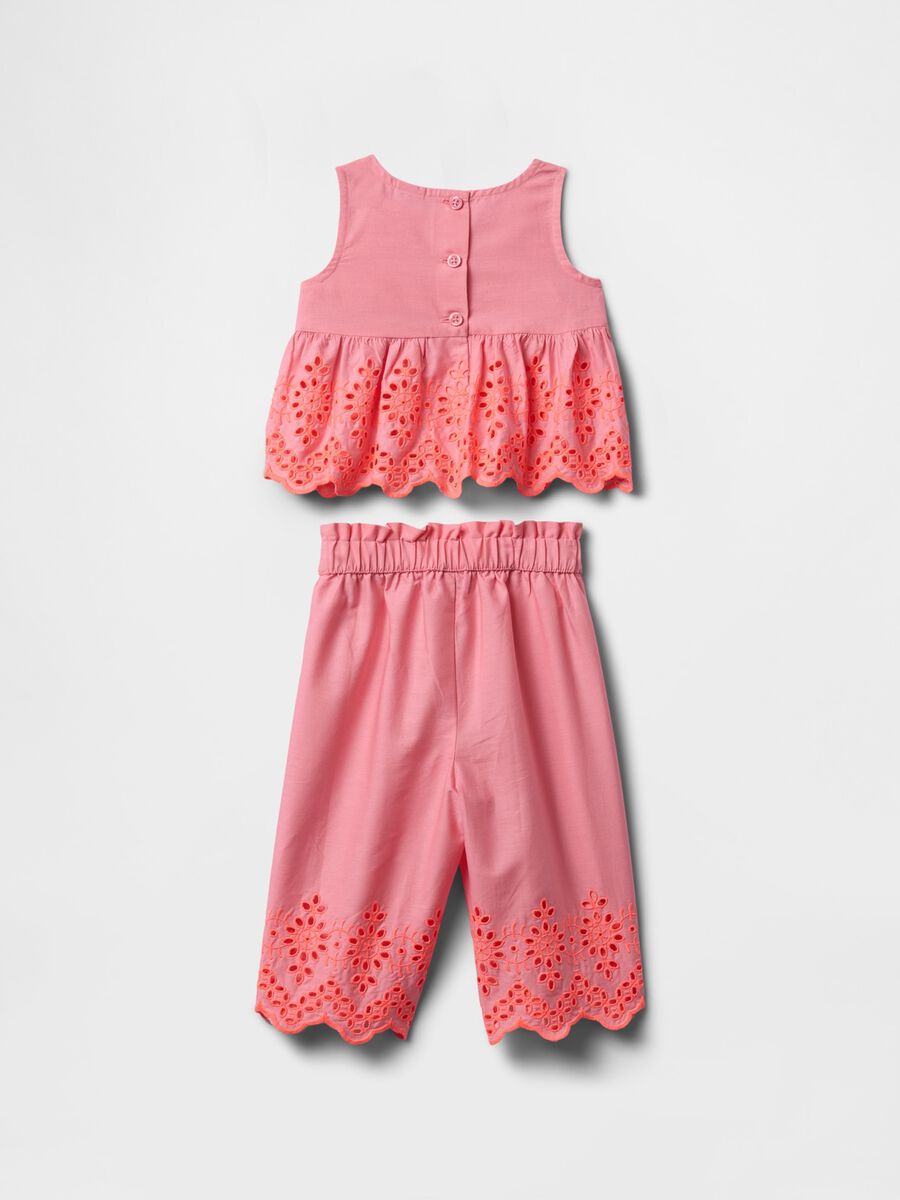 Completo rosa ricamato con volant Bimba_1