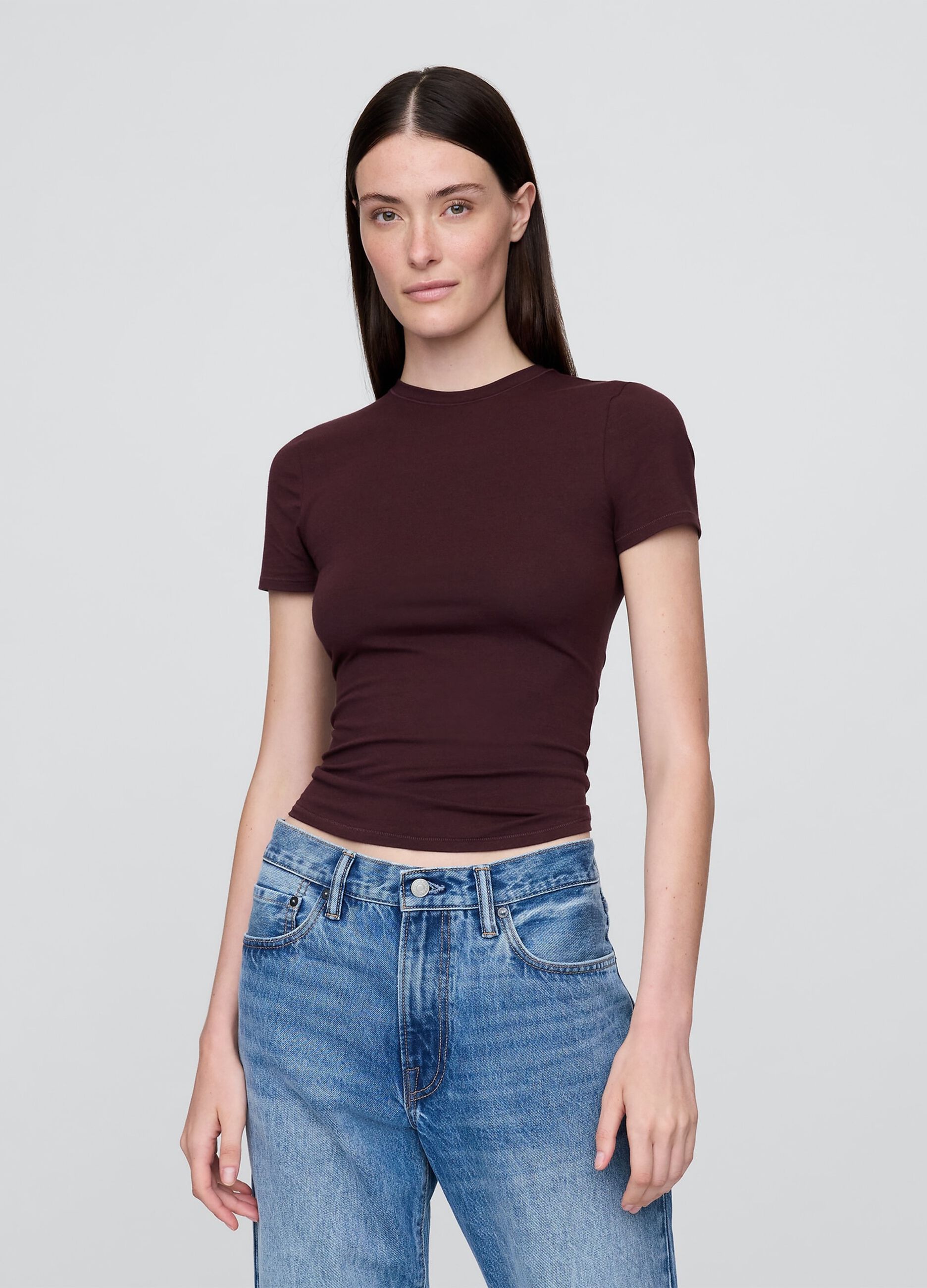 T-shirt viola elasticizzata a maniche corte