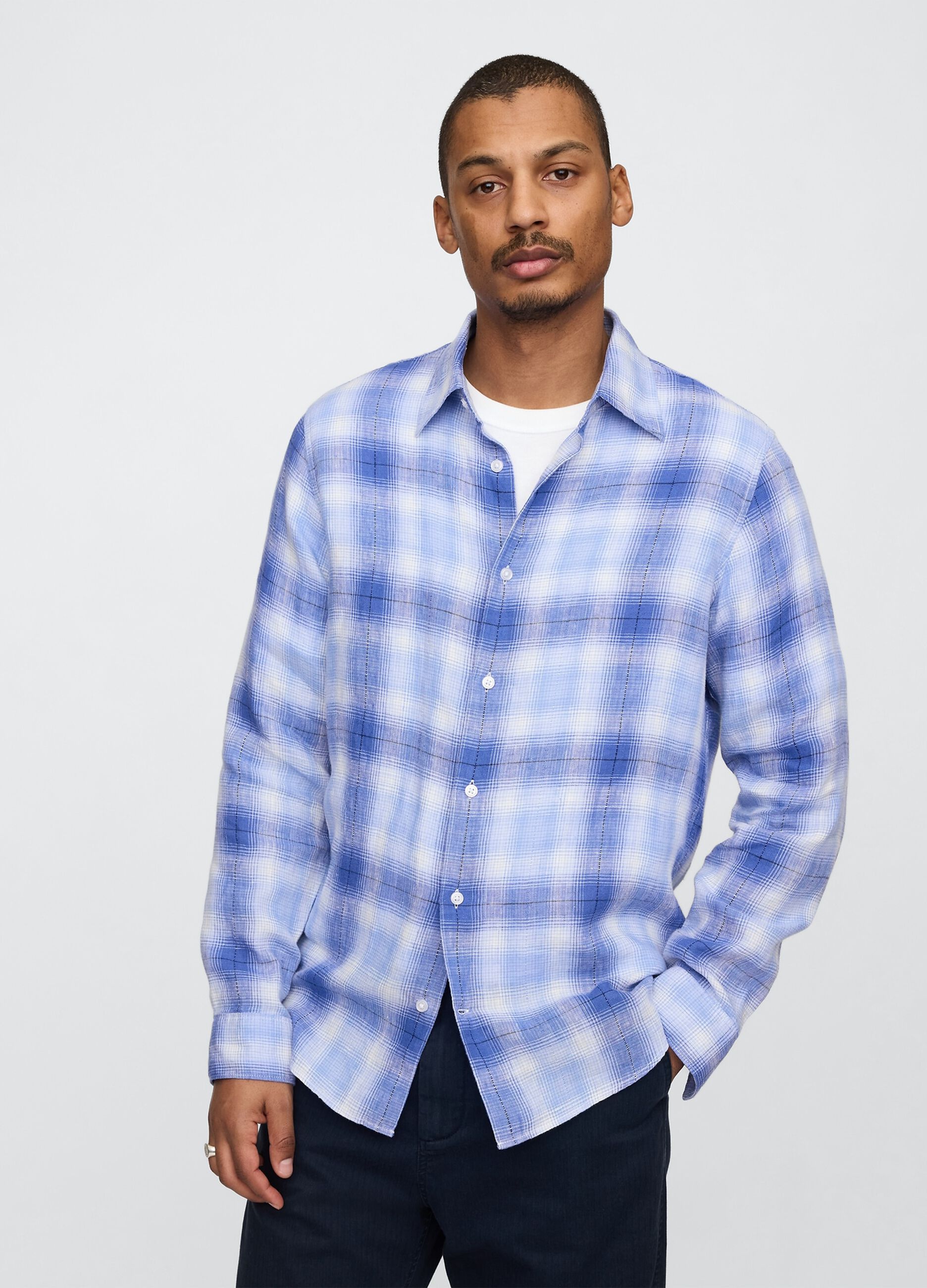 Camicia a quadri blu sfumata