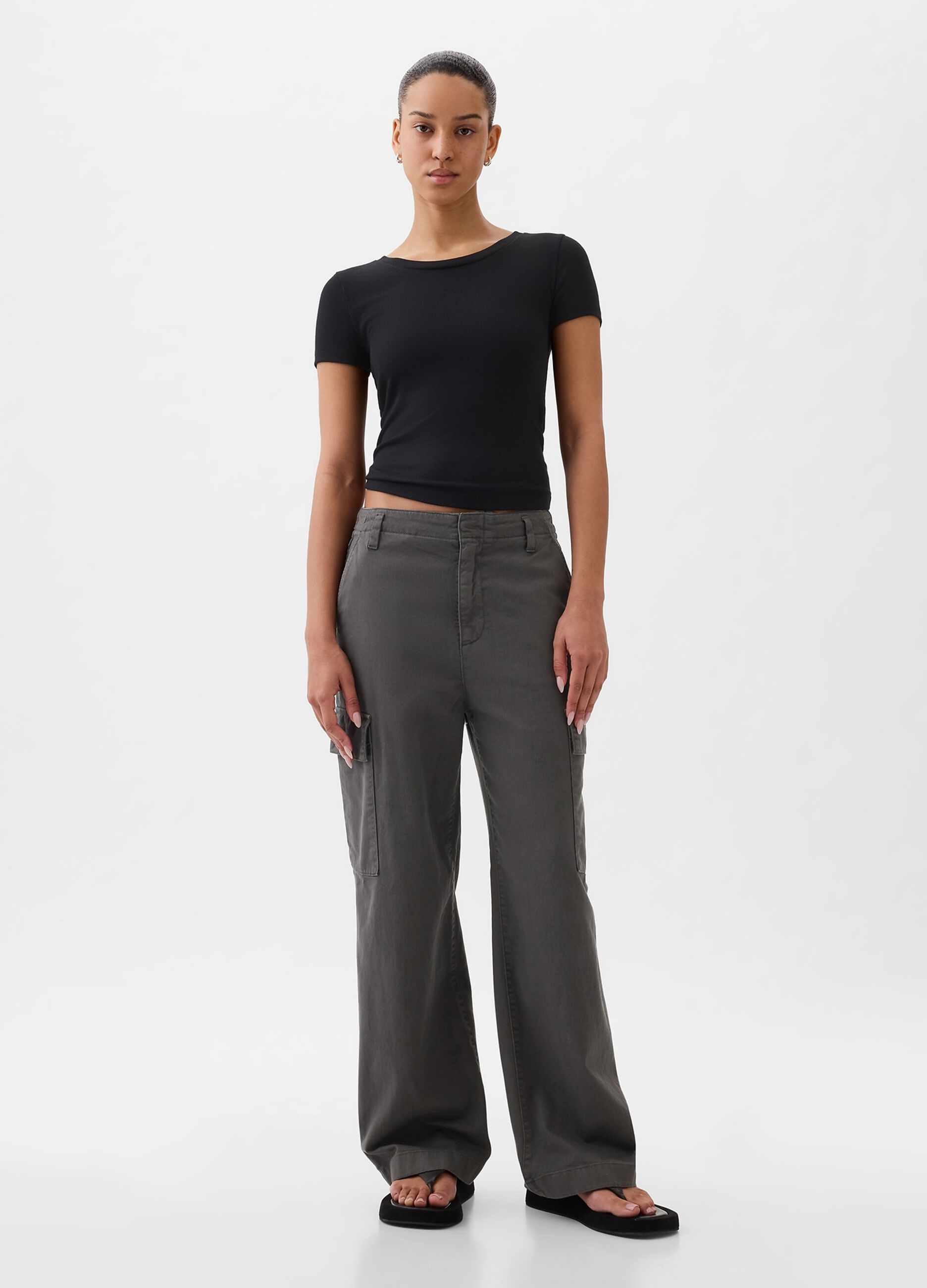 Loose-fit cargo trousers in cotton