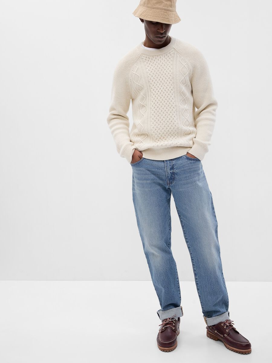 Straight-fit jeans with mid-rise waist Man_2