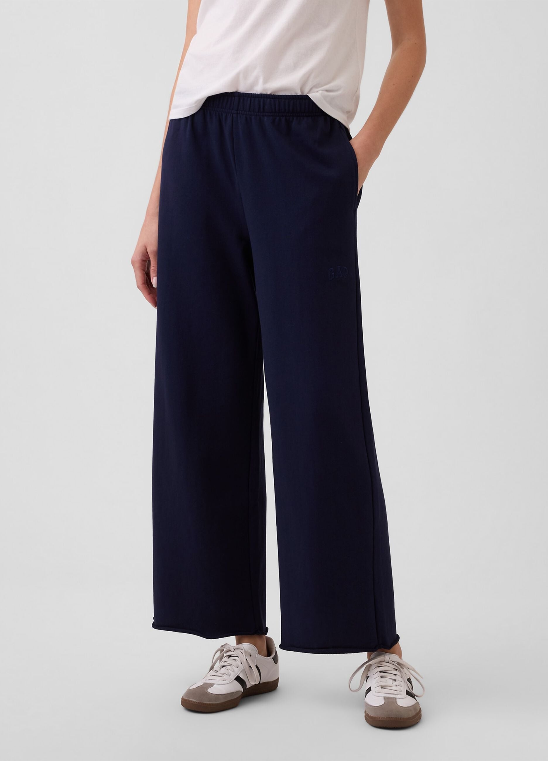 Joggers a palazzo in misto cotone con logo GAP