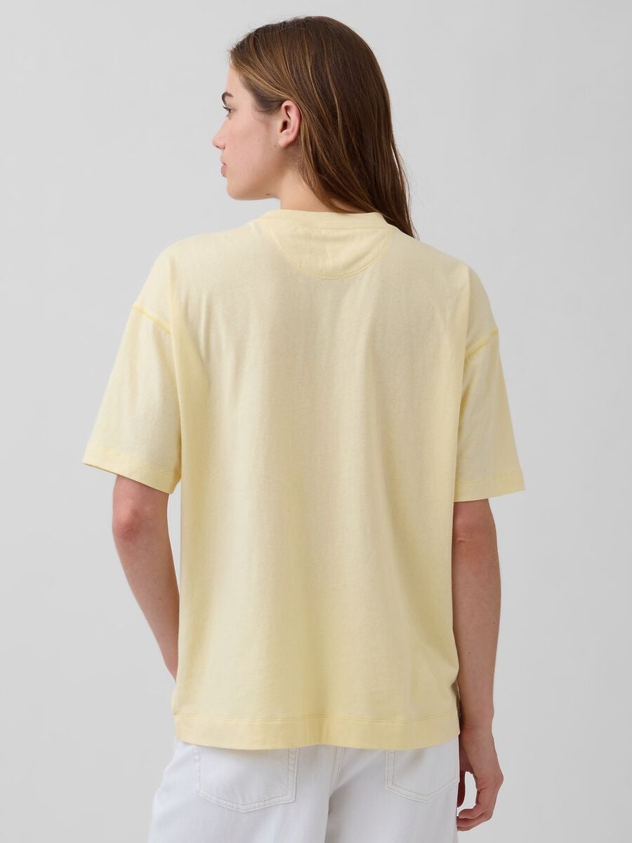 T-shirt in puro cotone a maniche corte con logo GAP Donna_1