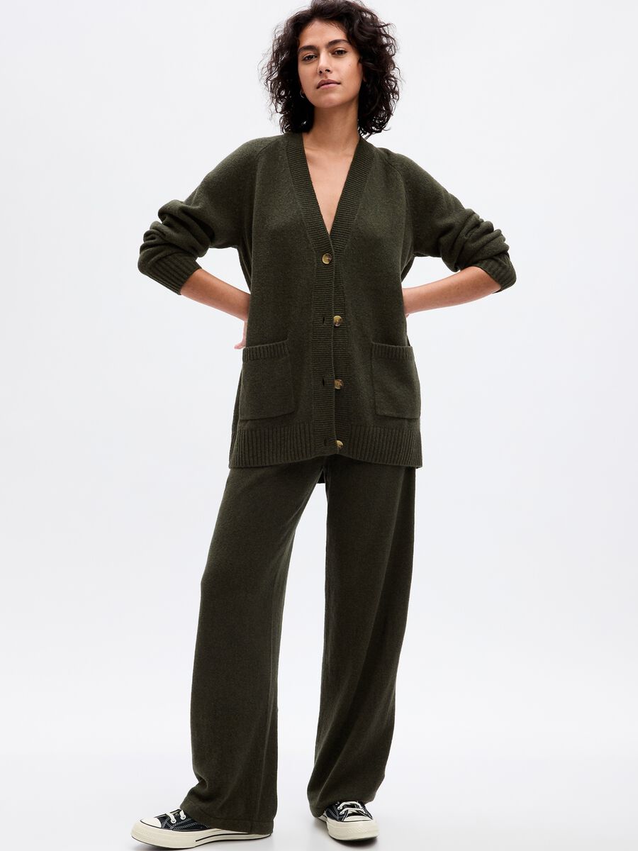 Long knitted cardigan with V neck Woman_0
