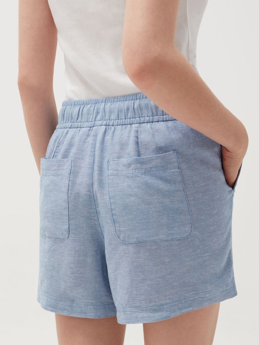 Linen and viscose shorts Woman_2