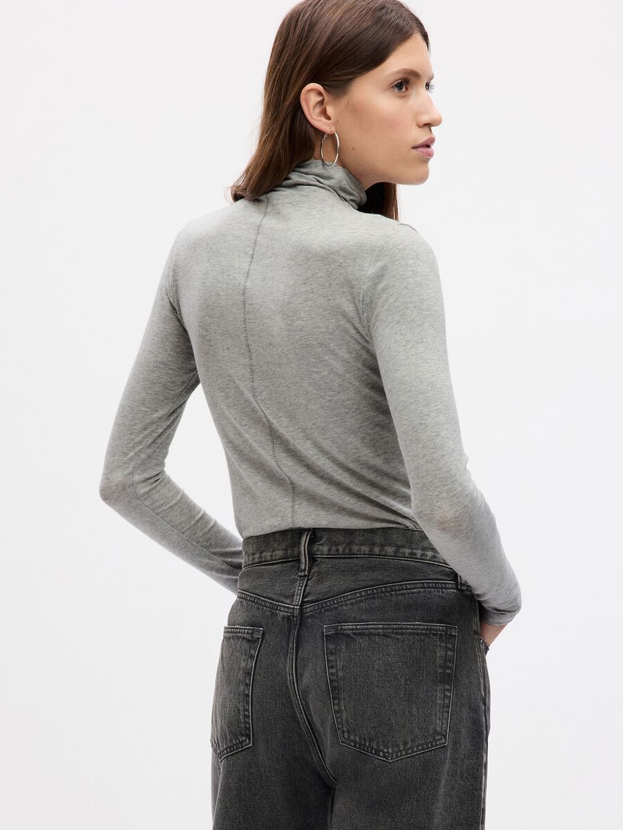 T-shirt a collo alto con maniche lunghe Donna_1