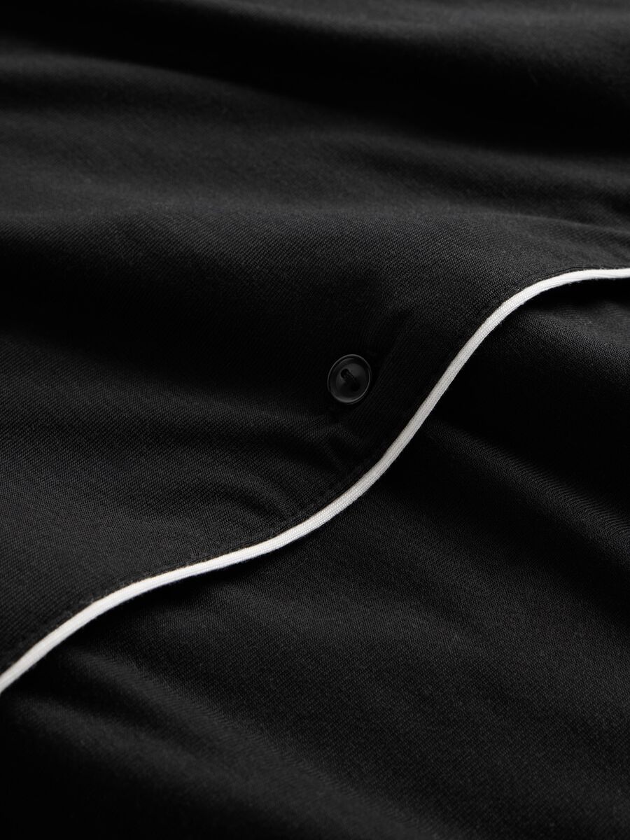 Top pigiama a manica lunga con piping a contrasto Donna_4
