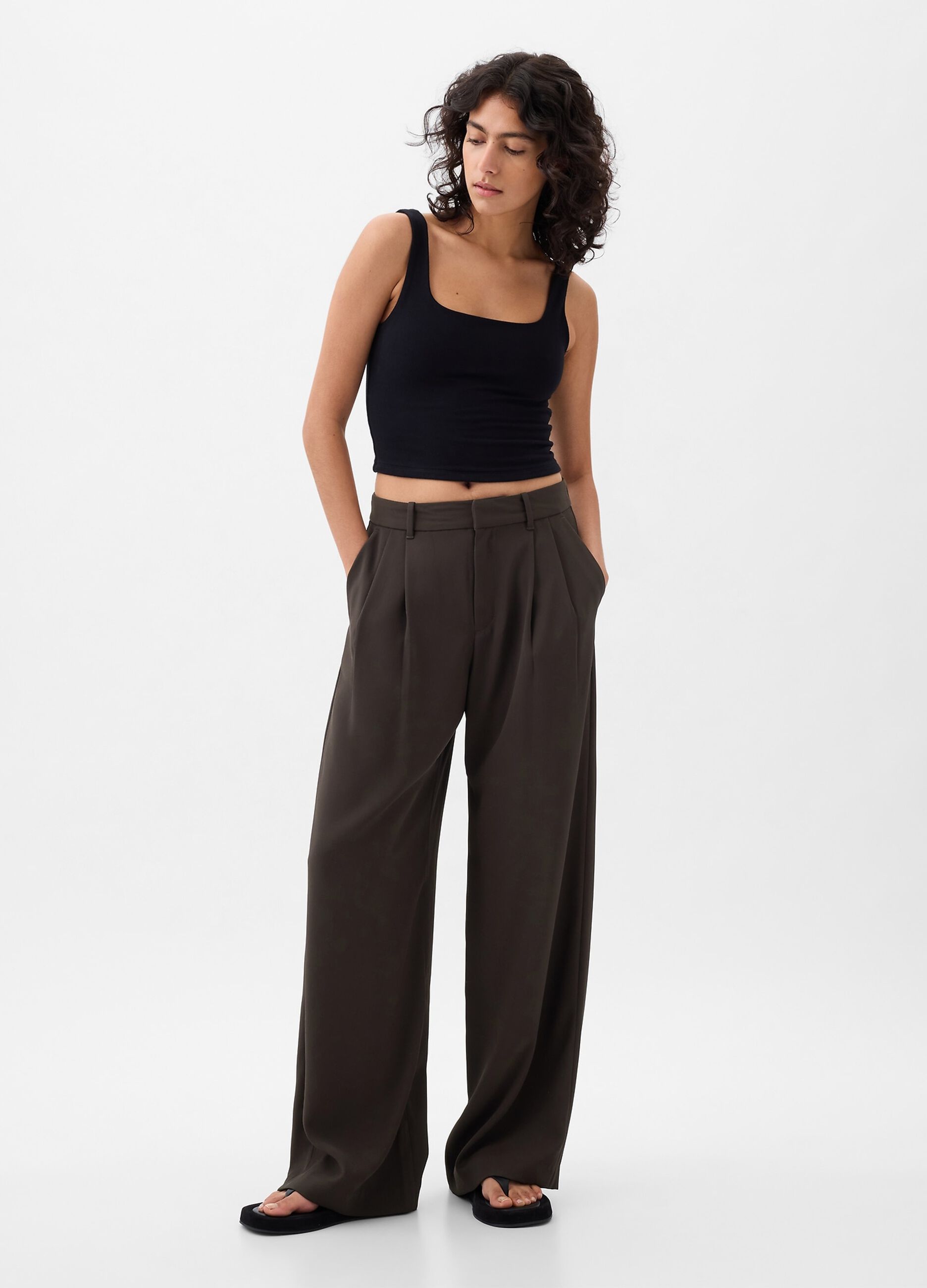 Pantalone a gamba larga con pinces_6
