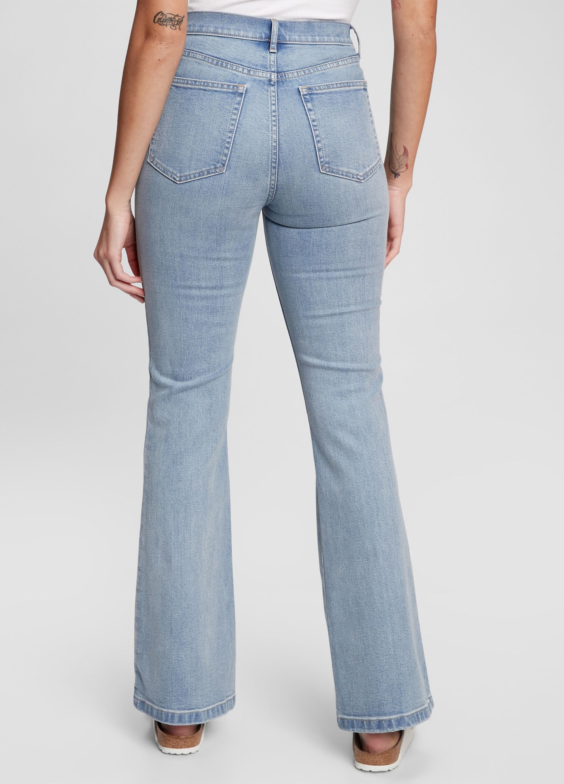 Flare-fit, high-rise jeans with rips