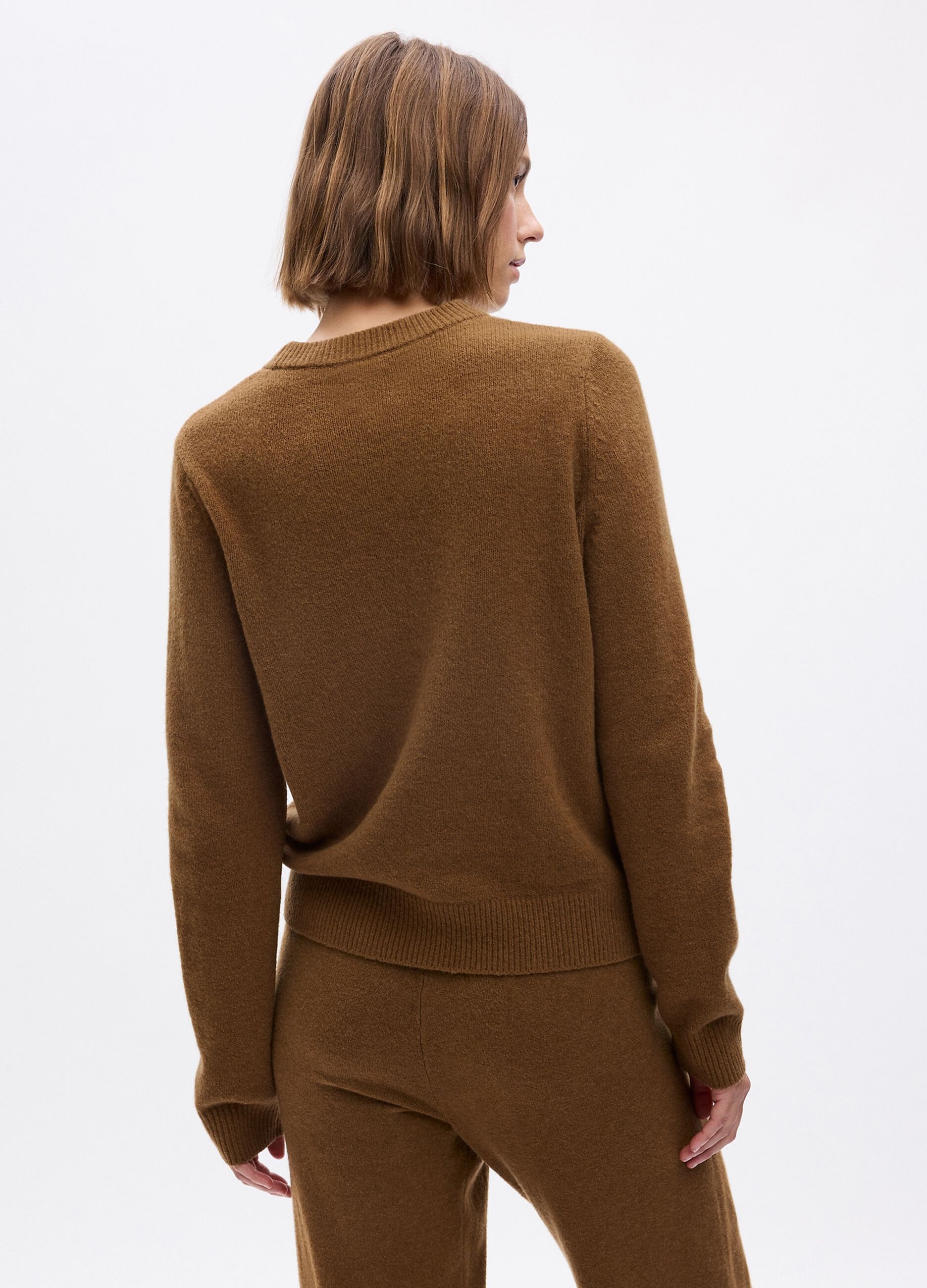 Pullover con scollo rotondo_1