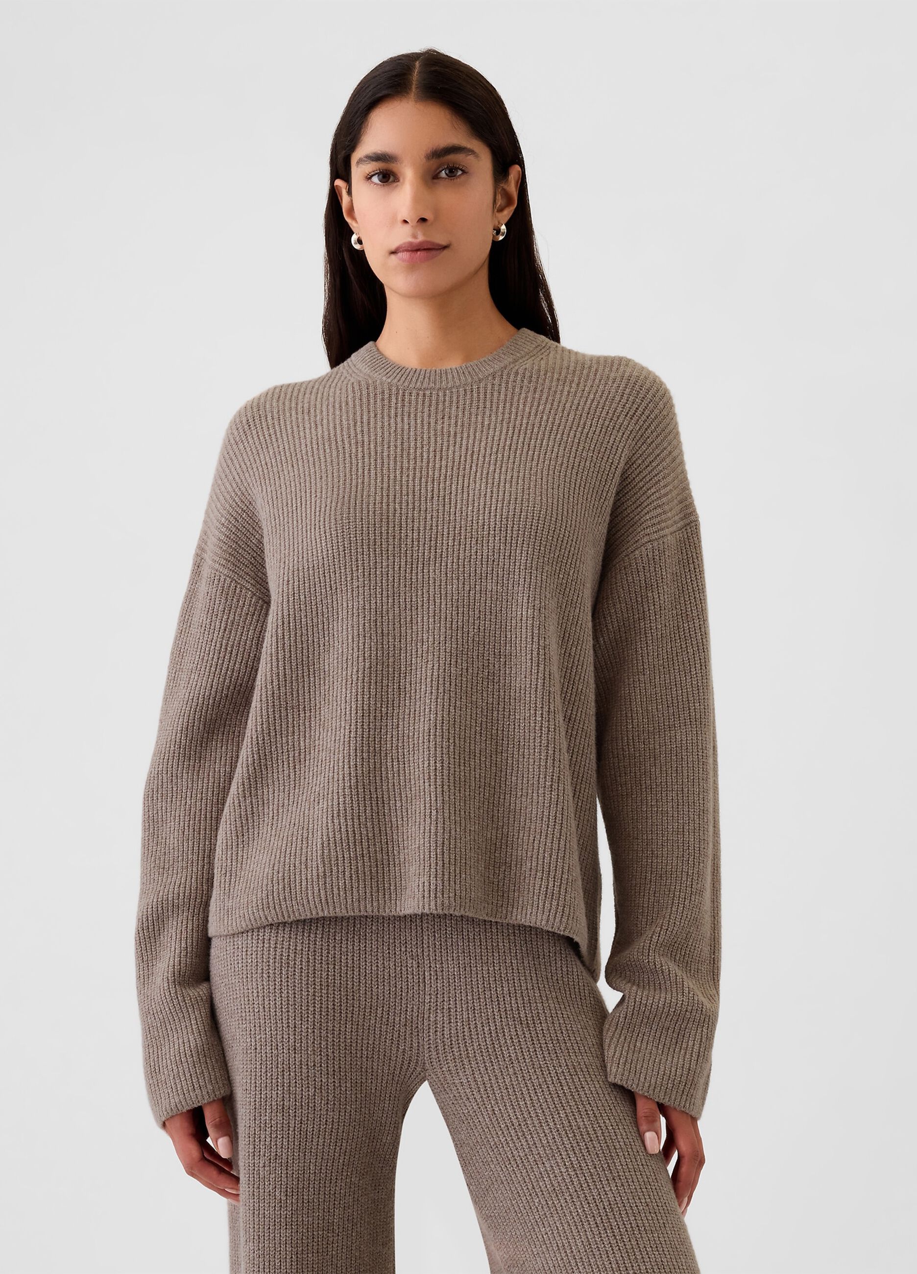 Pullover con lavorazione a coste inglesi