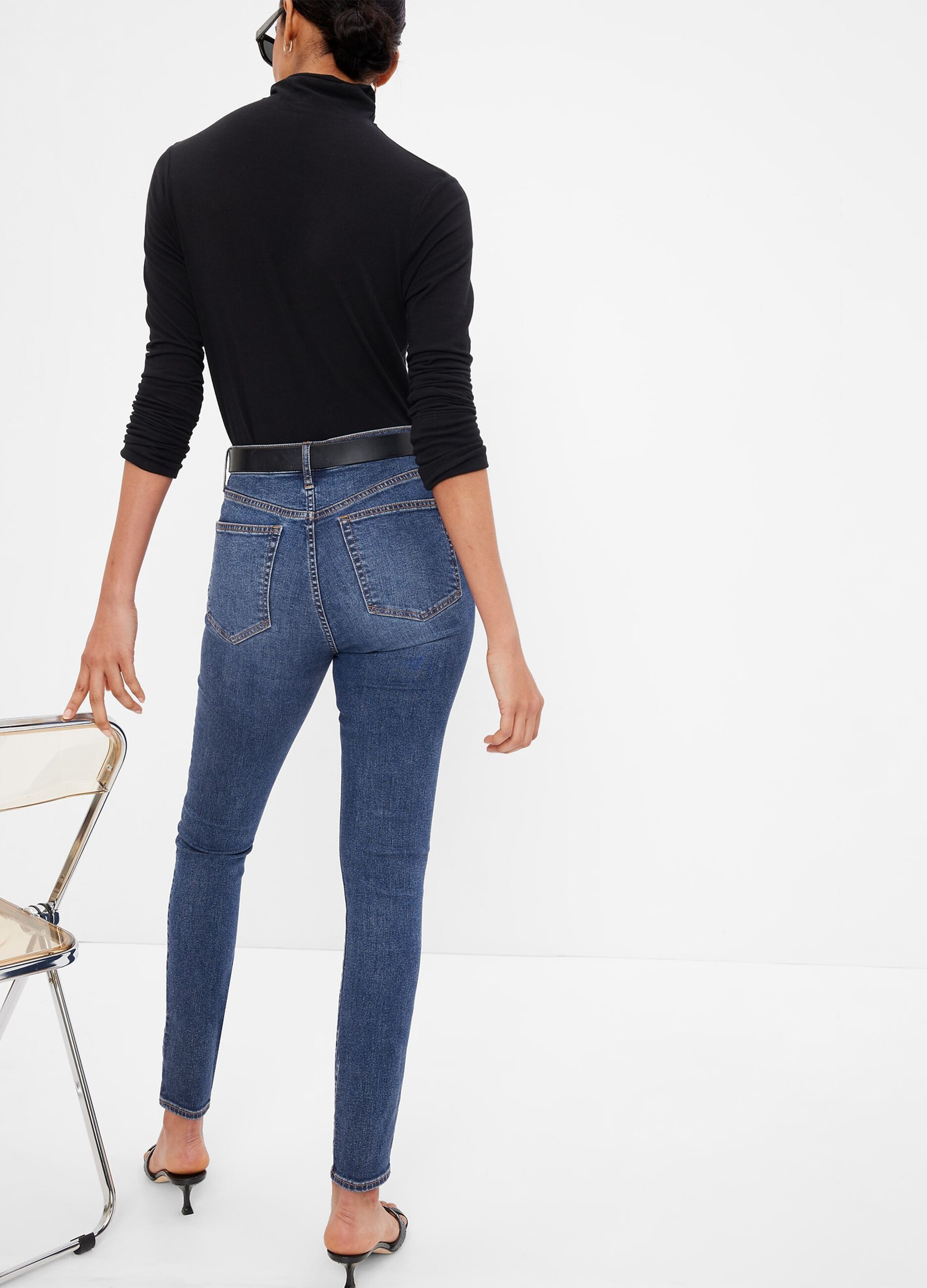 High-waisted skinny-fit jeans with worn look_1