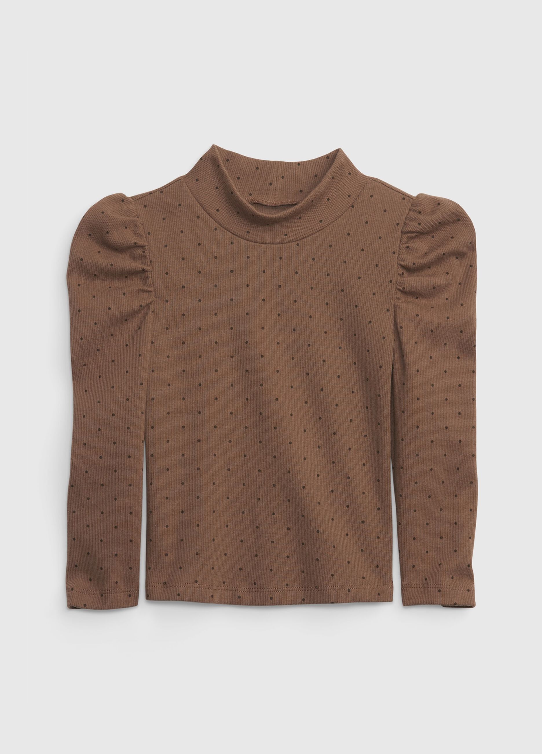 Long-sleeved turtleneck T-shirt
