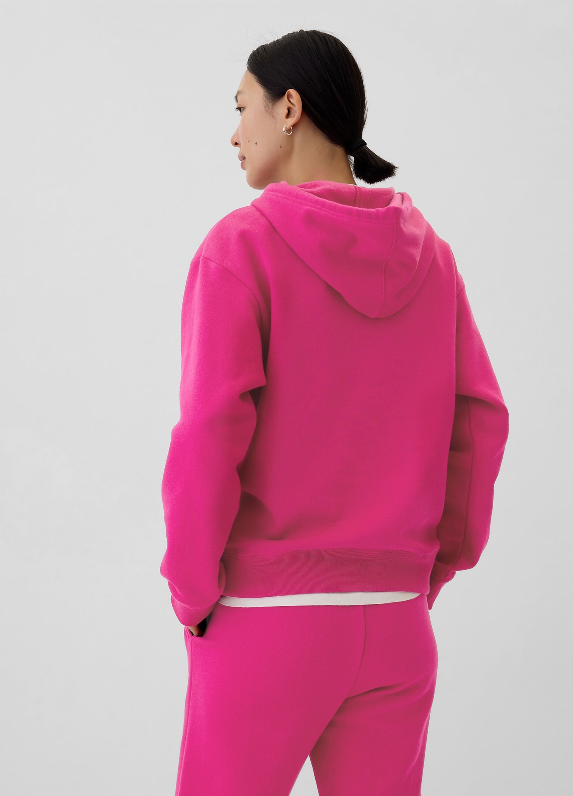 Sweatshirt with hood and logo