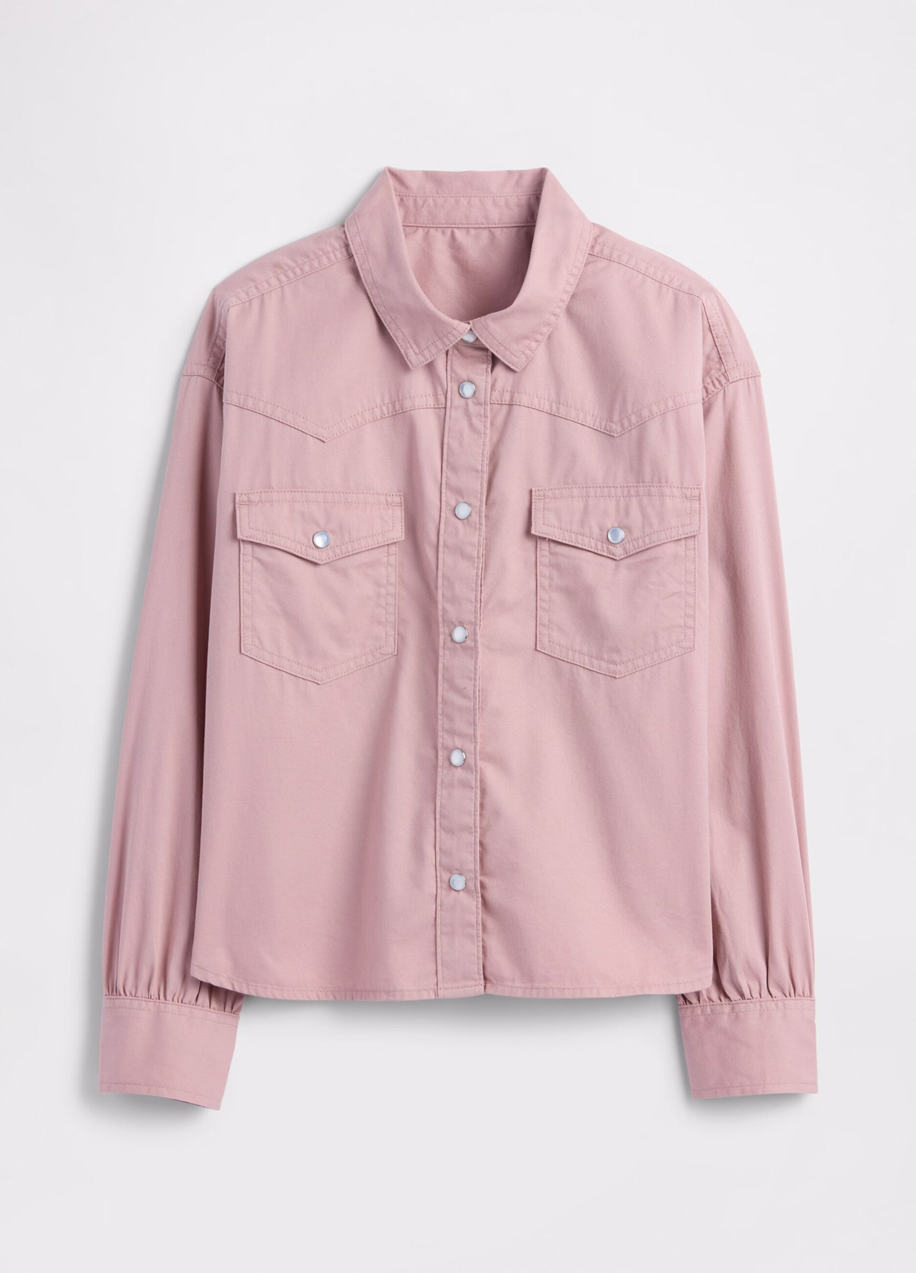 Camicia rosa con tasche a bottone