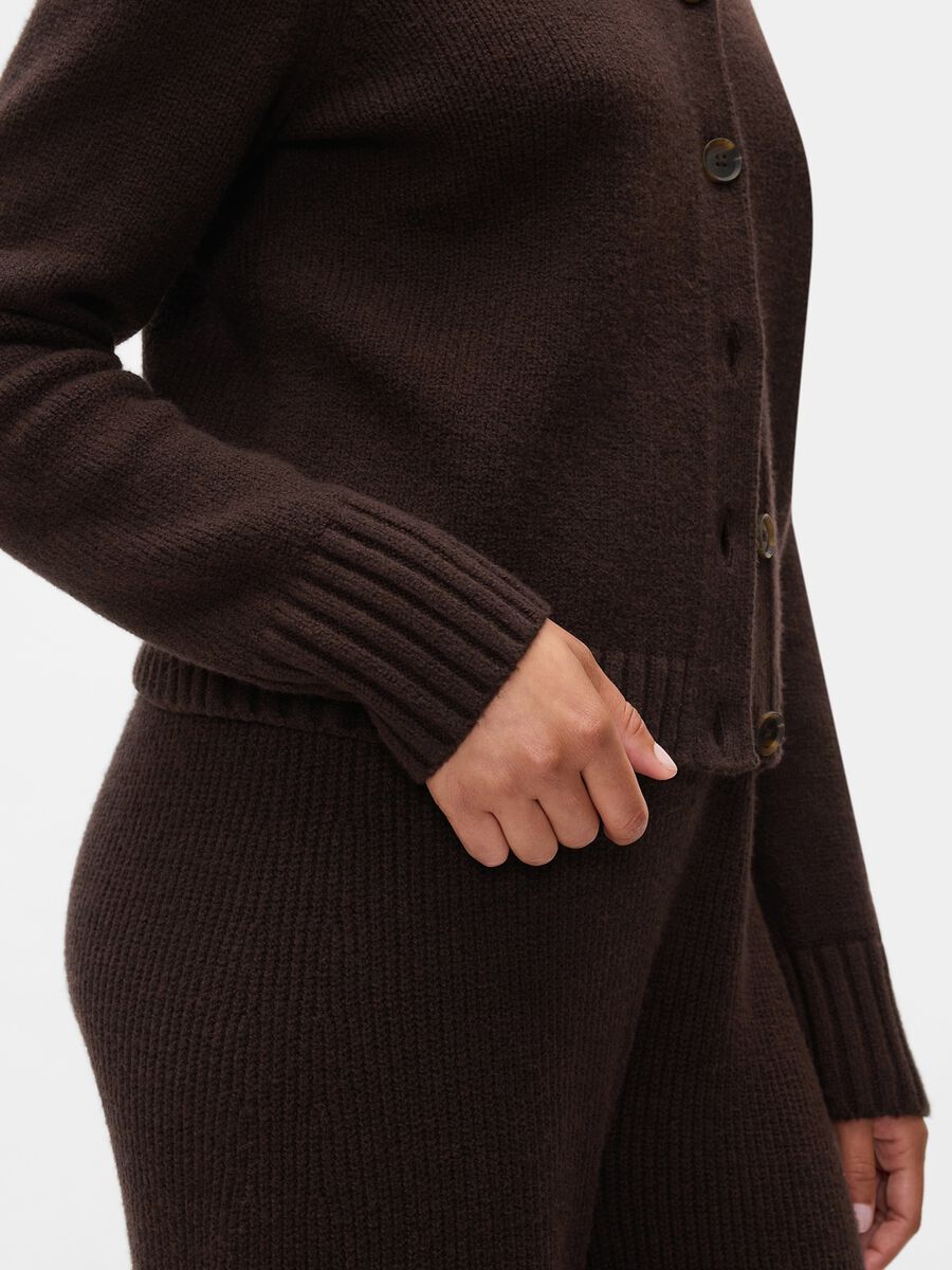 Cardigan with round neck and streaked buttons Woman_3
