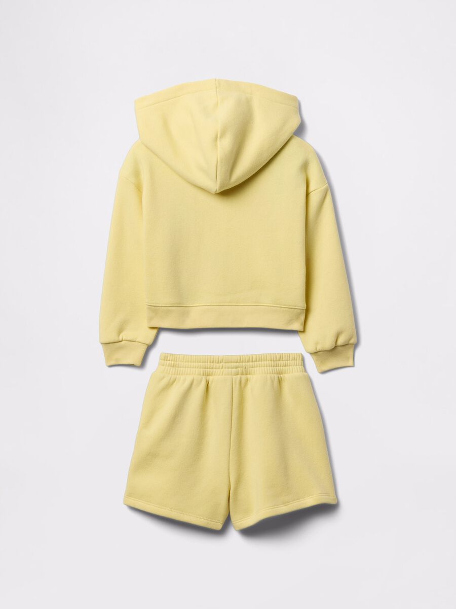 Set giallo con felpa e pantaloncini con frutta ricamata Bimba_1