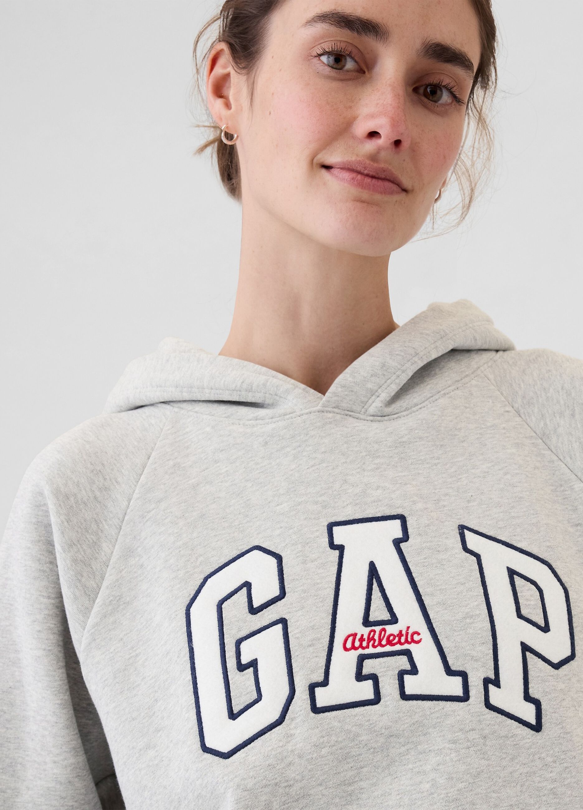 Felpa con cappuccio maniche raglan_3