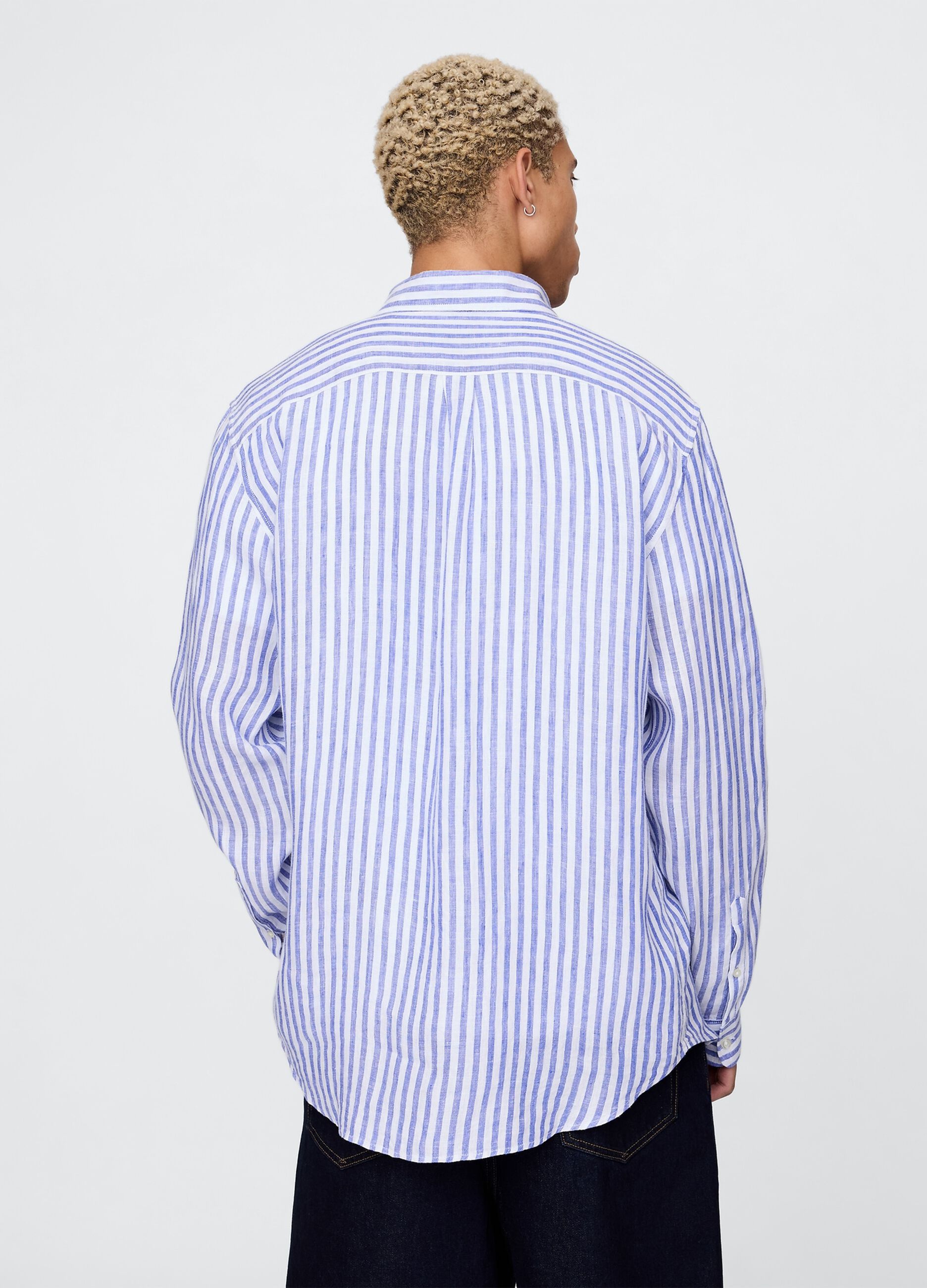 Camicia oversize a righe azzurre e bianche_2