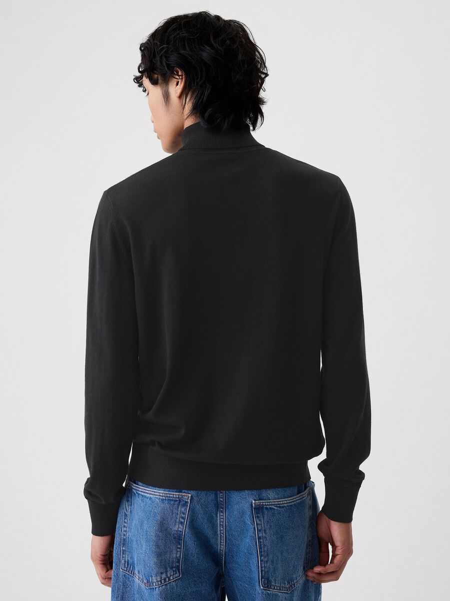 Pullover in lana merino a collo alto Uomo_2