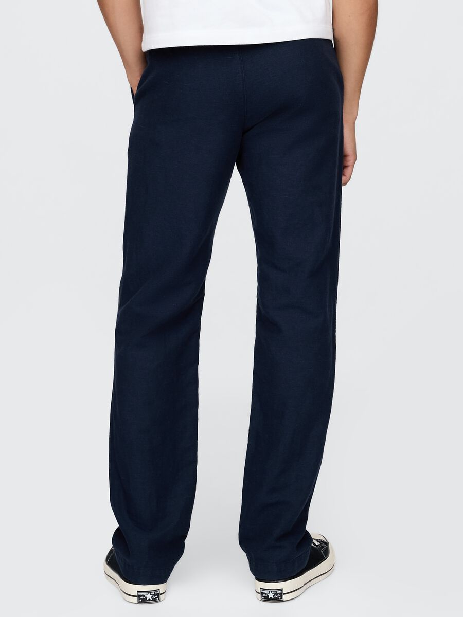 Pantaloni blu regular in lino e cotone Gap Uomo_2