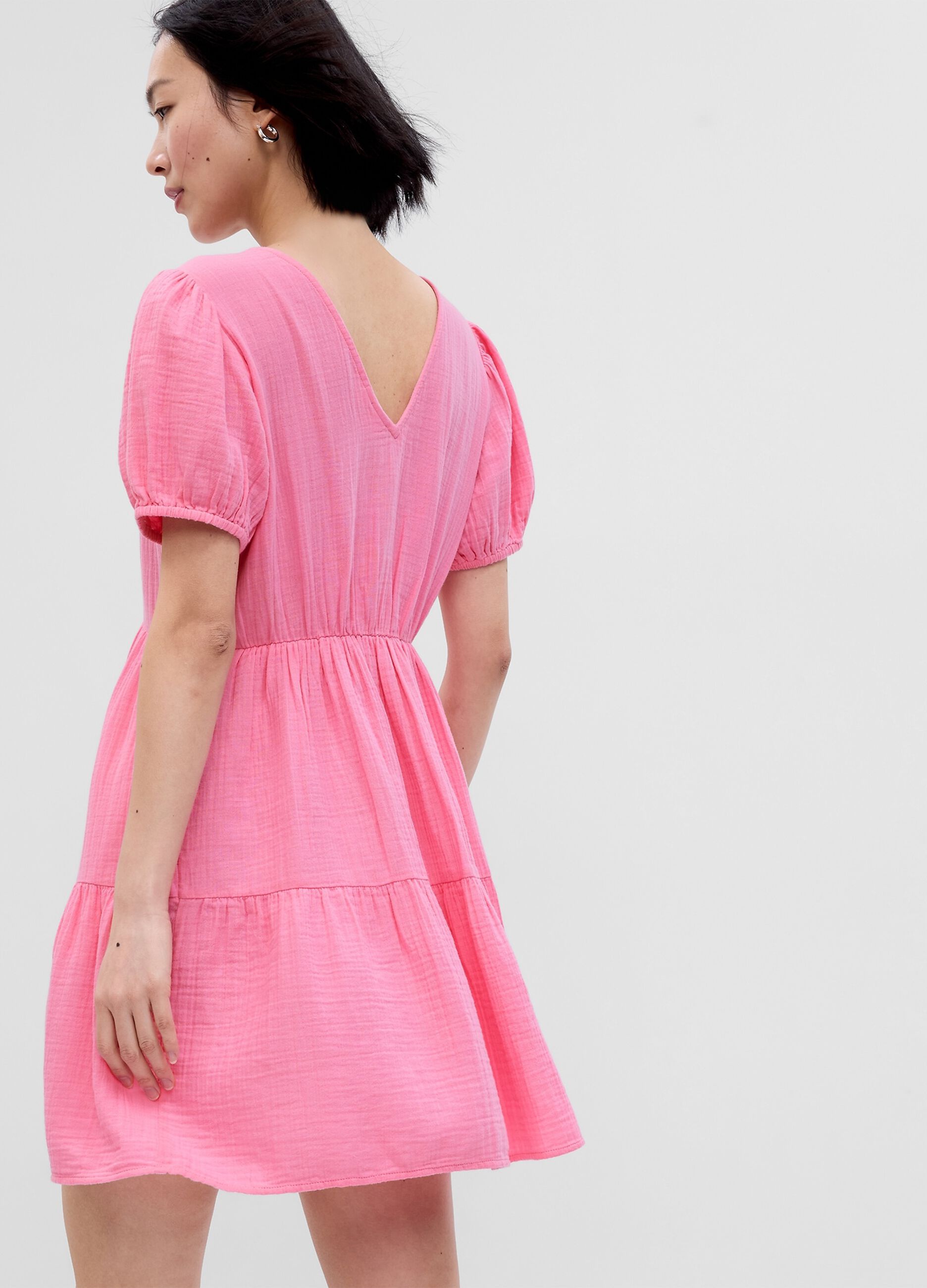 Short tiered dress with crinkle effect
