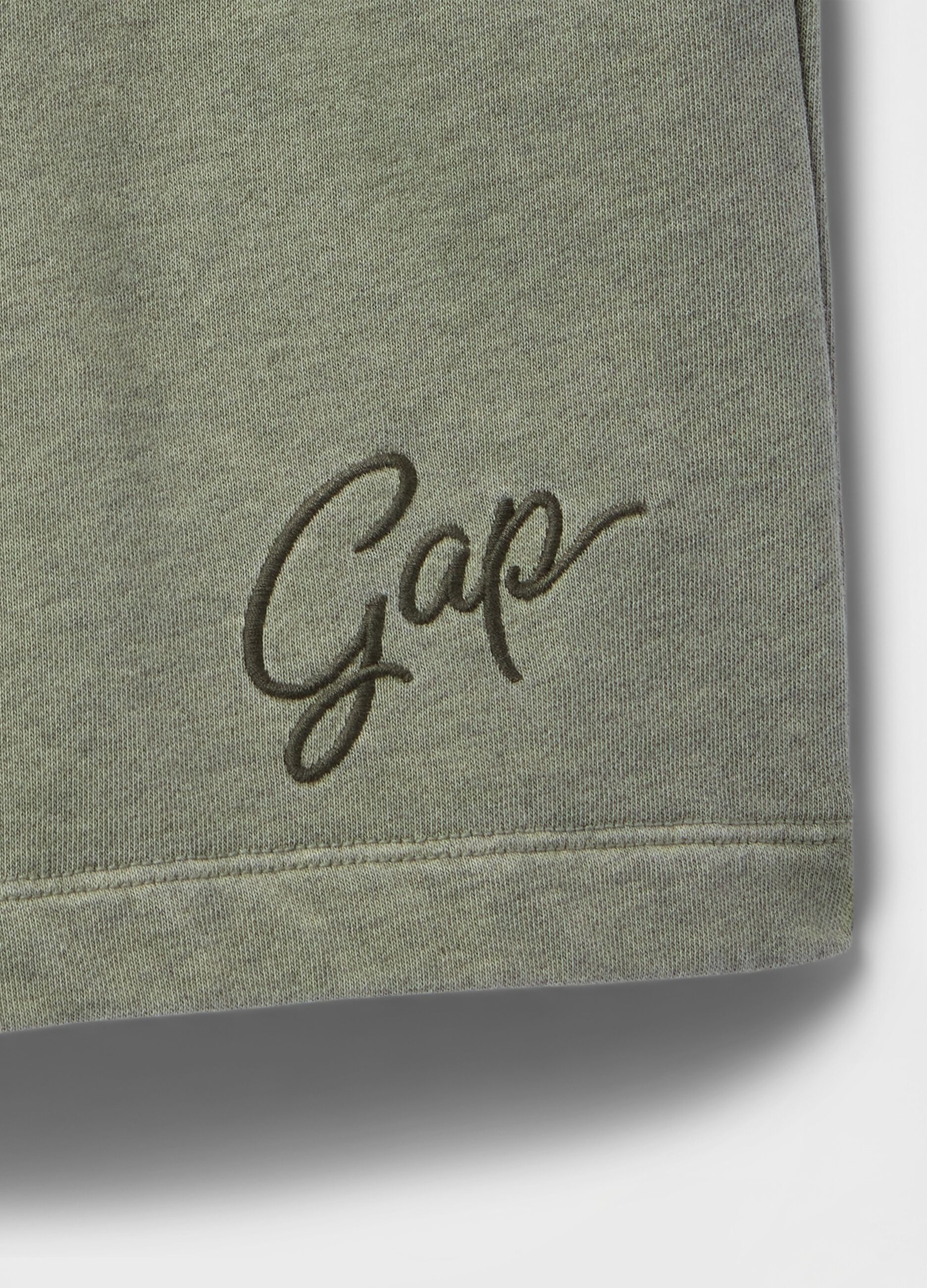 Shorts verde in misto cotone e poliestere Gap_4