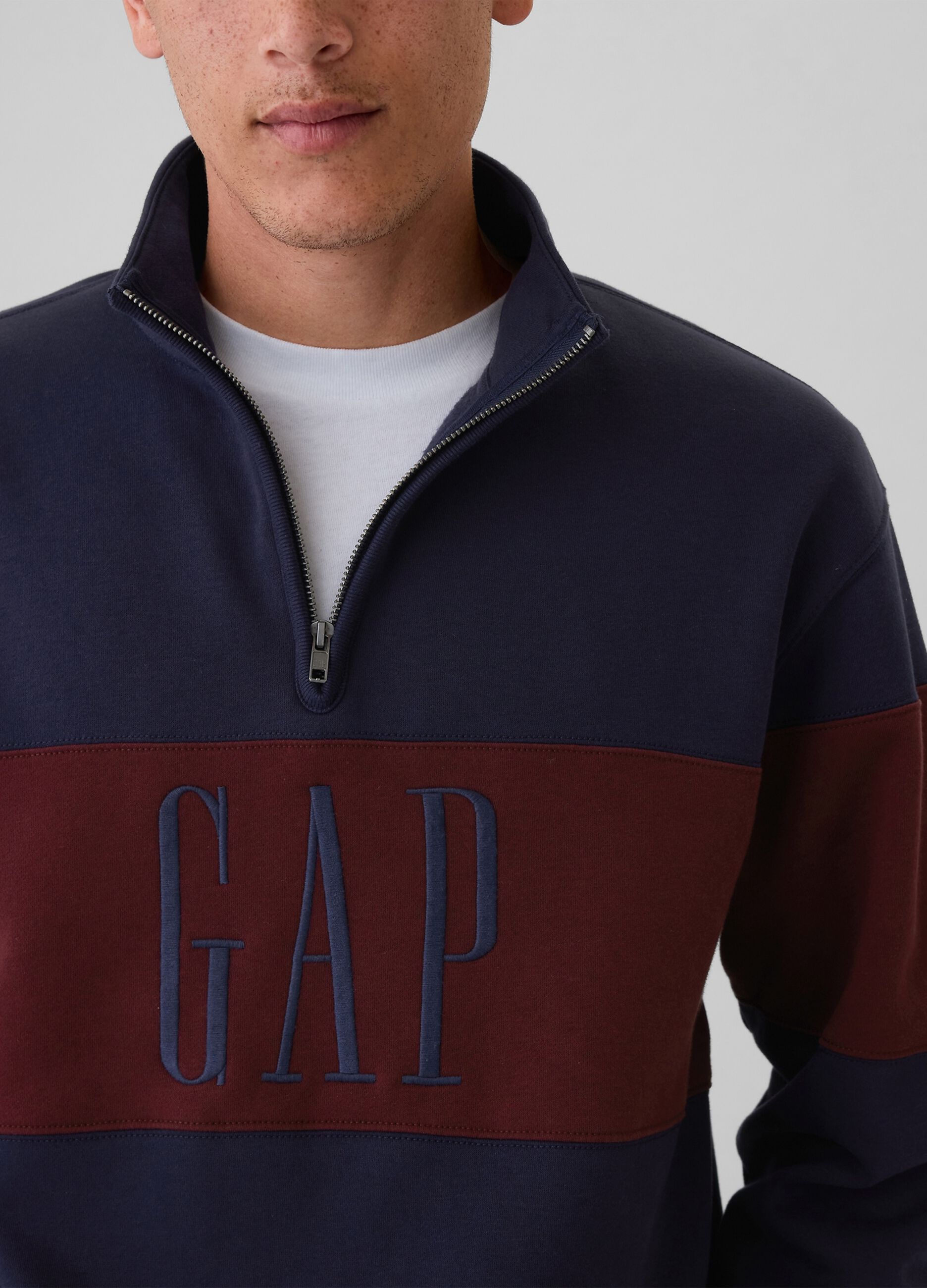 Felpa half-zip colorblock con ricamo logo