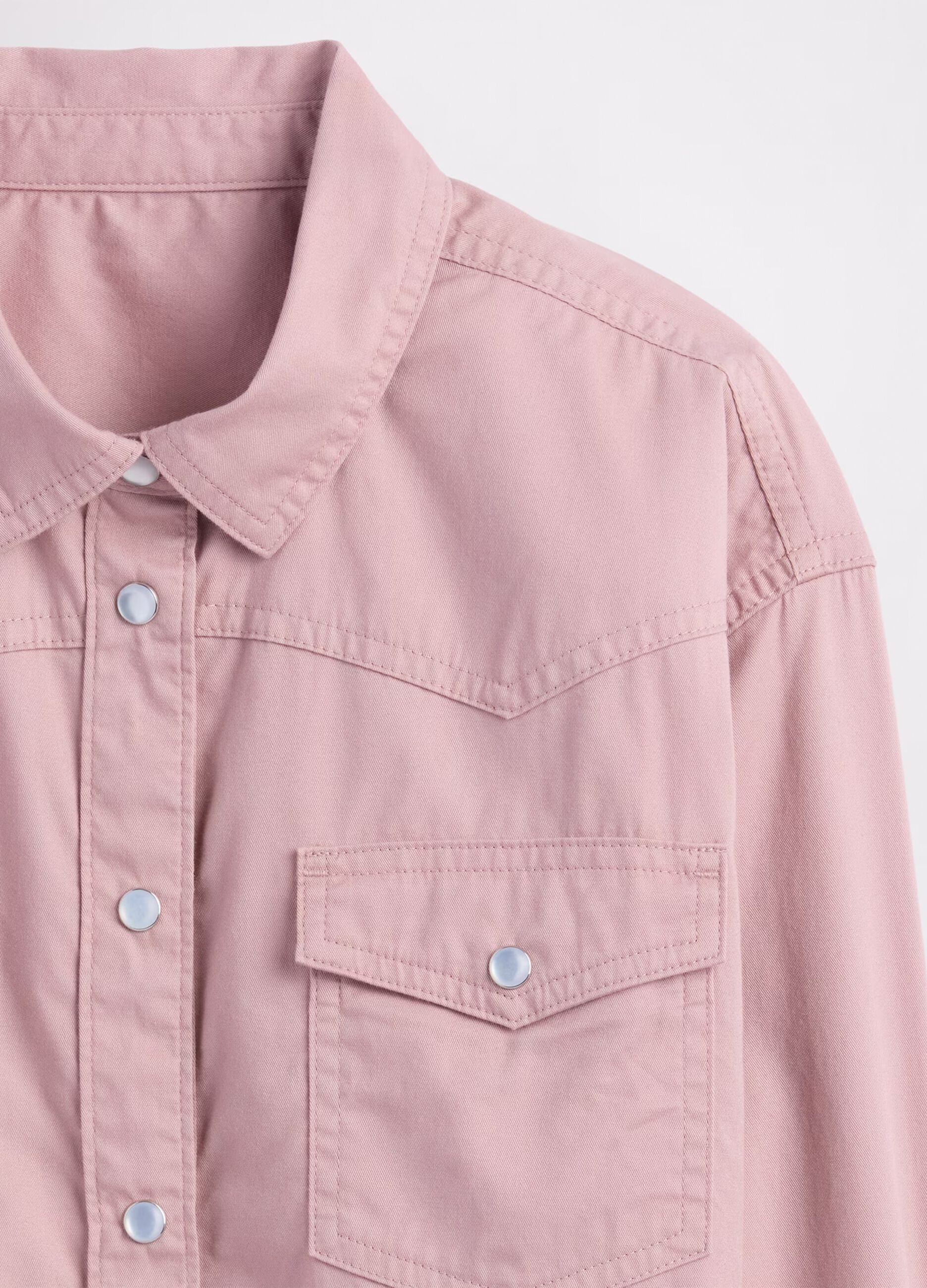 Camicia rosa con tasche a bottone_2